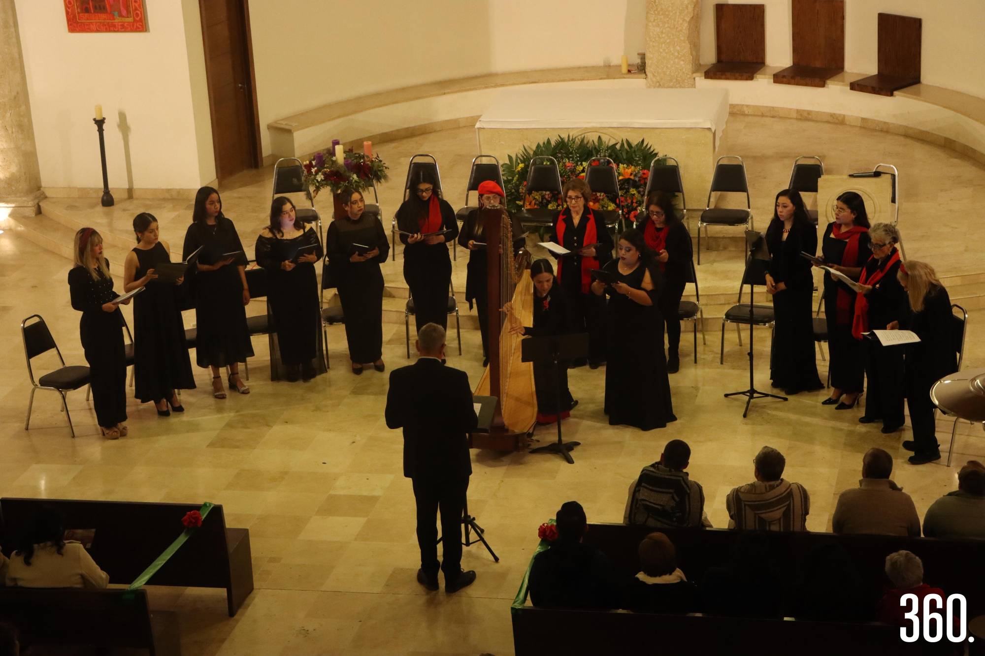 $!Los asistentes disfrutaron de una velada musical.