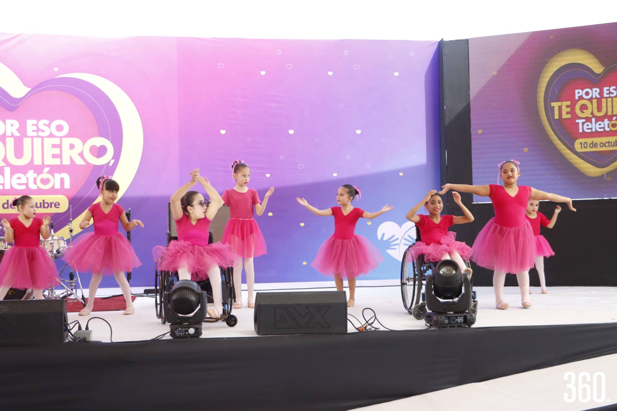 $!El Ballet Teletón se presentó durante el evento.