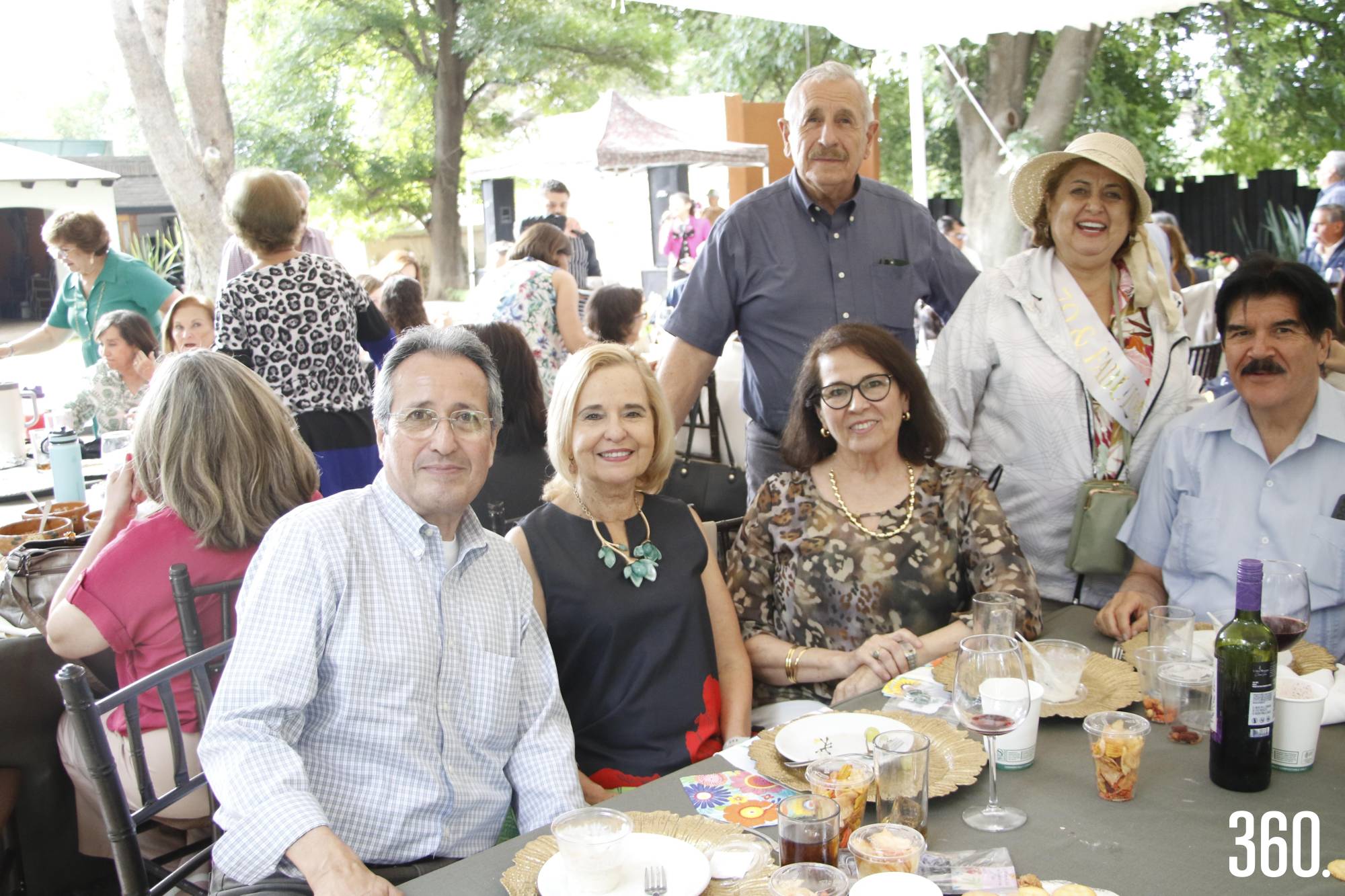 $!José Humberto Perez, Gloria González, Elvira Garza, Jorge Garza, Pita Dewey y Gaspar Reyes.