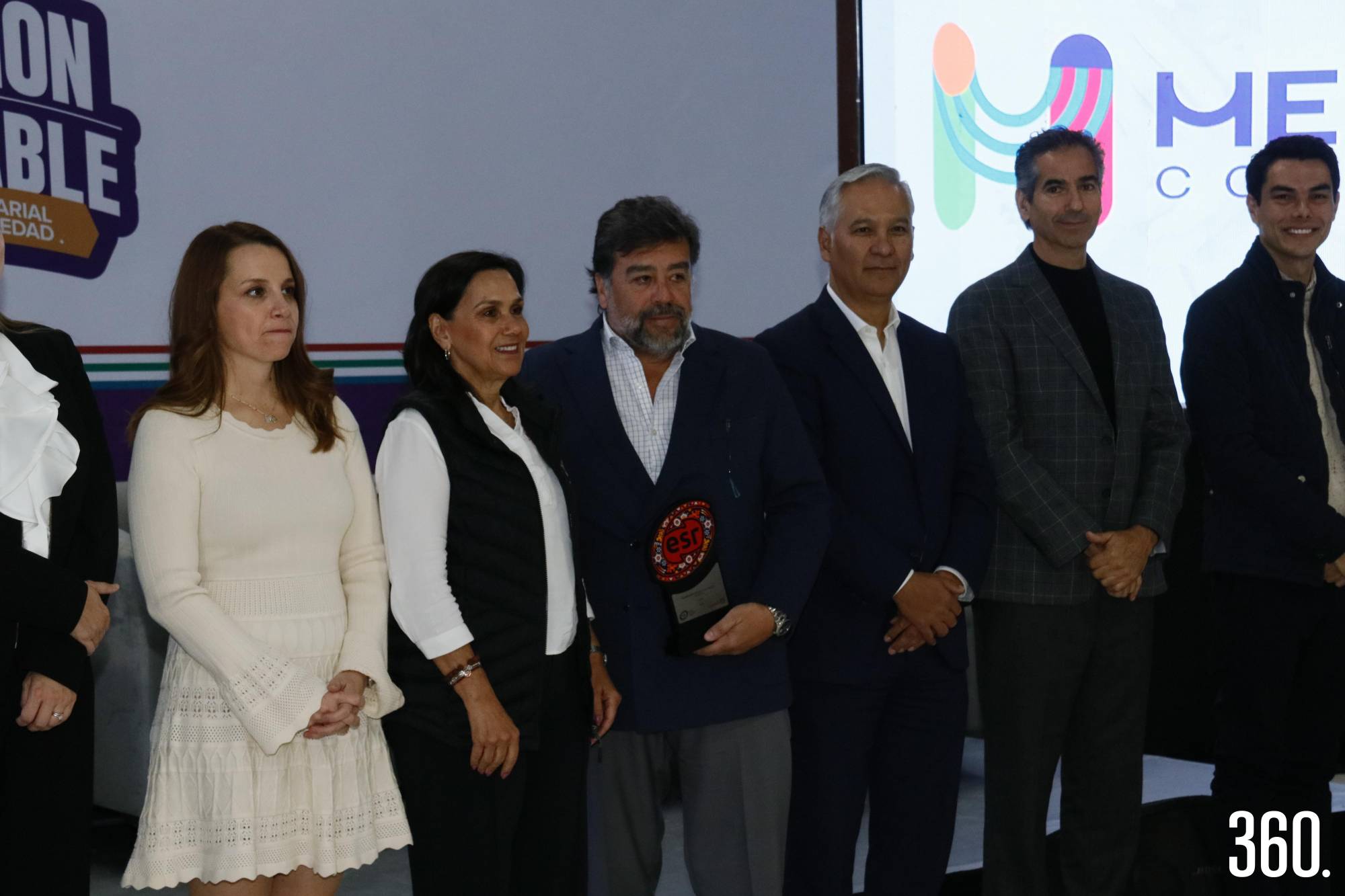 $!Raúl Castro recibió por parte de la empresa Supervisión Técnica del Norte, S.A. De C.V. por 7 años de ser ESR.