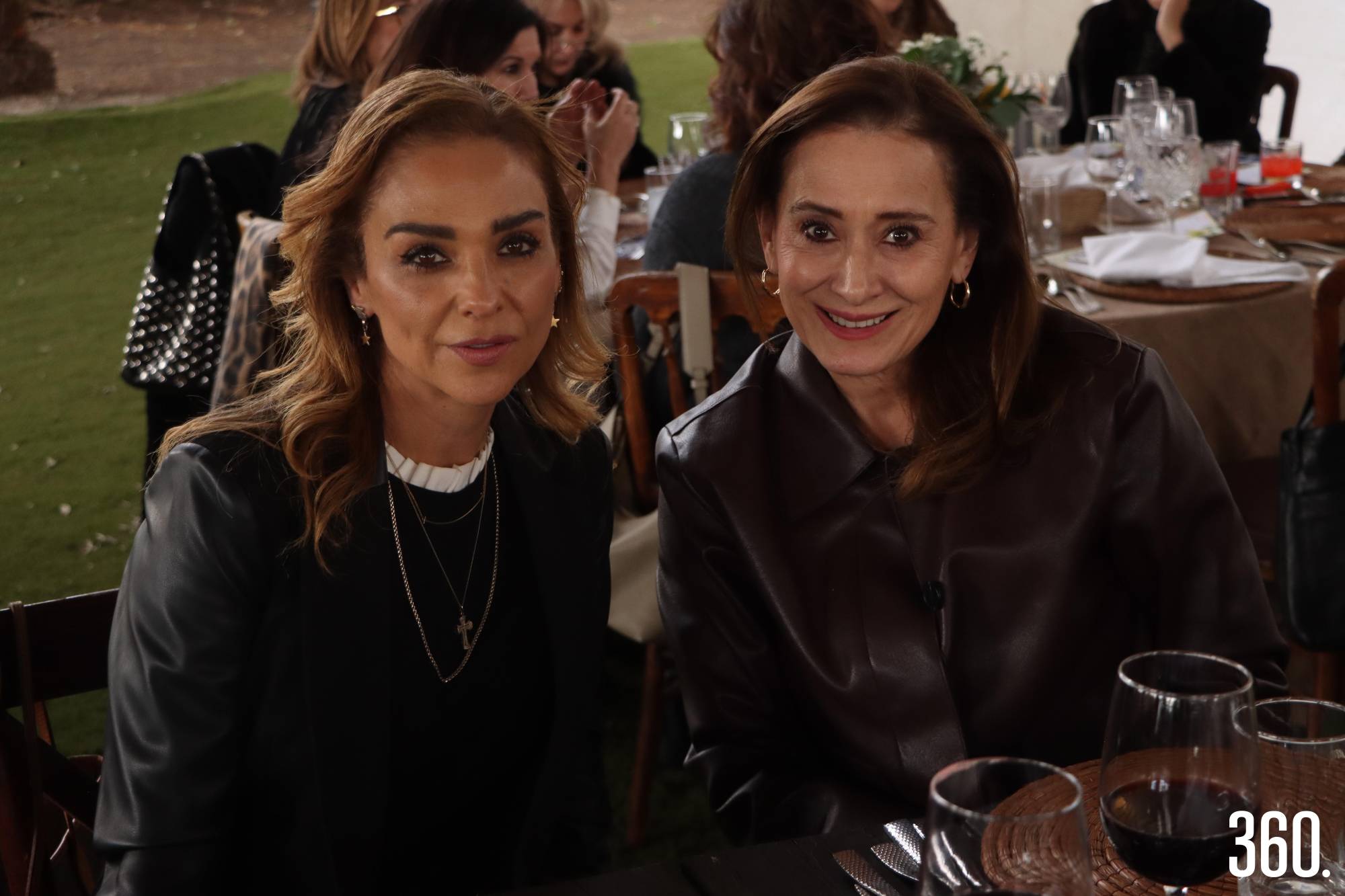 $!Paloma Dávila y Fabiola Robles.