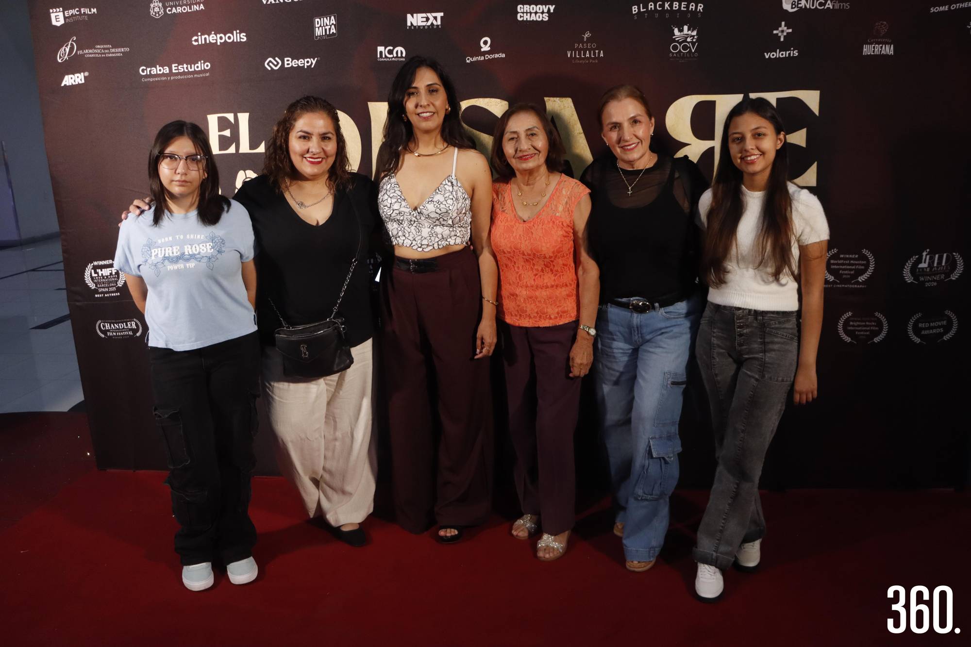 $!Julieta Ávalos, Laida Garza, Alba Garza, Lidia Campos, Erika Garza y Emma Rodríguez.