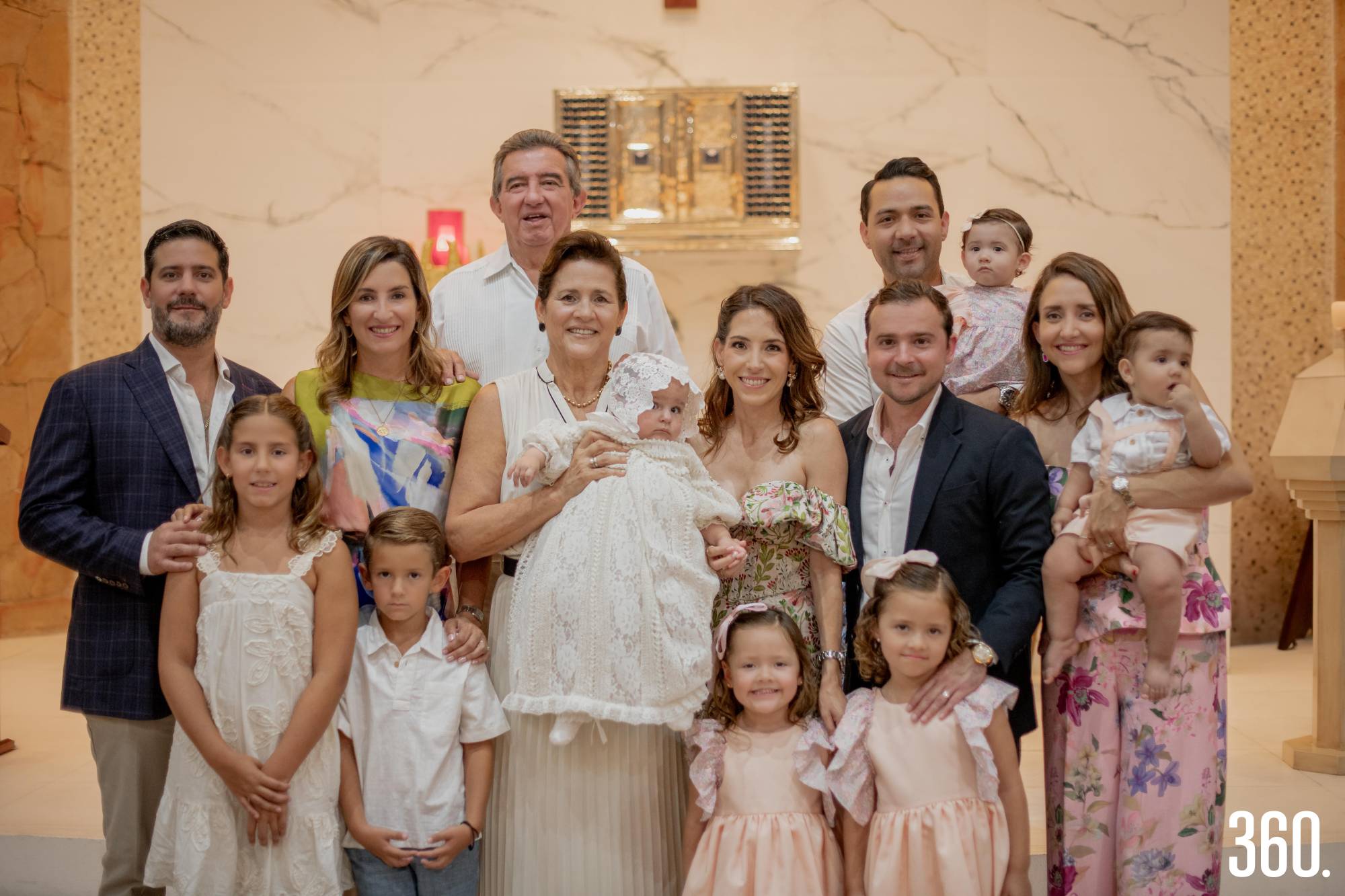 $!Leonardo Campo, Patty Elizondo, Cordelia y Leonardo Campo Elizondo, Polo Elizondo y Patty Rodríguez con Ana María, Vero Elizondo y Bernardo Cárdenas, Gerardo López y Lorena Elizondo con Loretta, Roberta, Emilia y Gerardo López Elizondo.