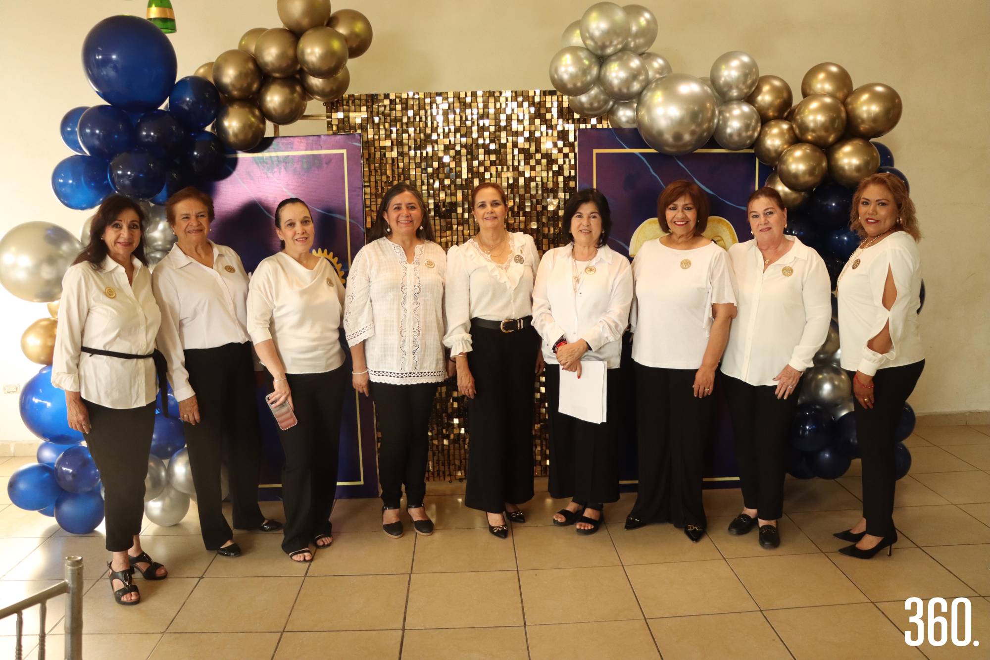 $!Rosalva Vásquez, Silvia Padilla, Ruth Daniel, Juanita Delgado, Lorena Valdés, Lorena Bermea, Roselis Cárdenas, Gloria Aguirre y Yolanda Pérez, integrantes del Club Rotario Saltillo Empresarial.