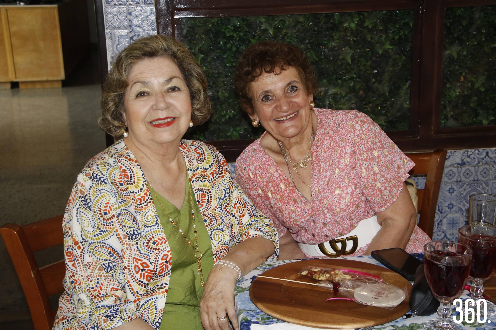 $!Josefina Rodríguez de Cárdenas y Claudia Falcón.