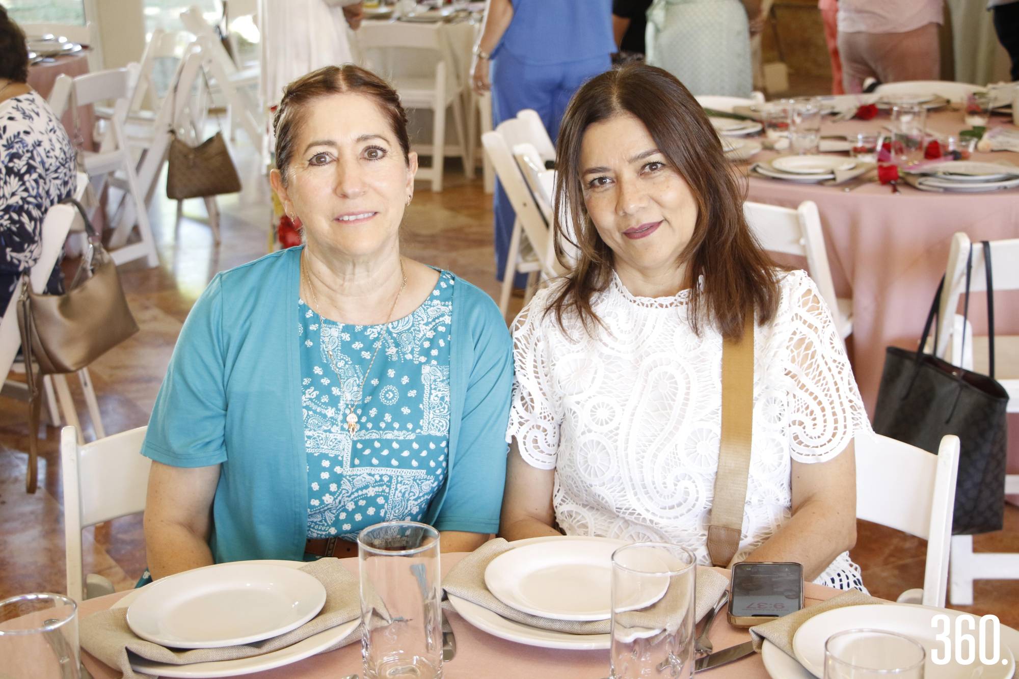 $!Connie García y Beatriz Garza.