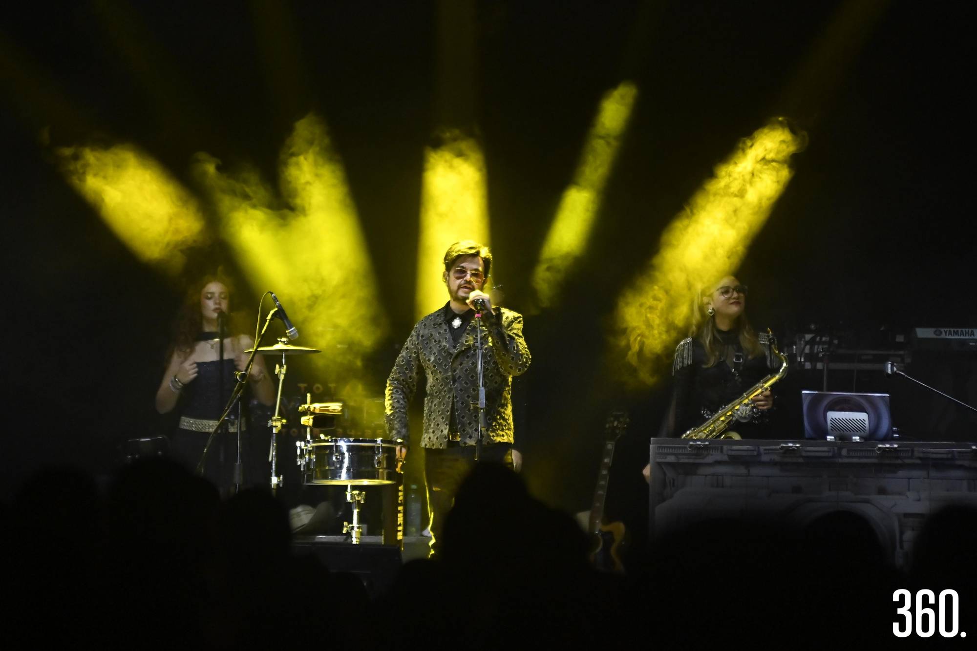 $!Syntek hizo un recorrido musical a través de los éxitos cosechados en 35 años de carrera.