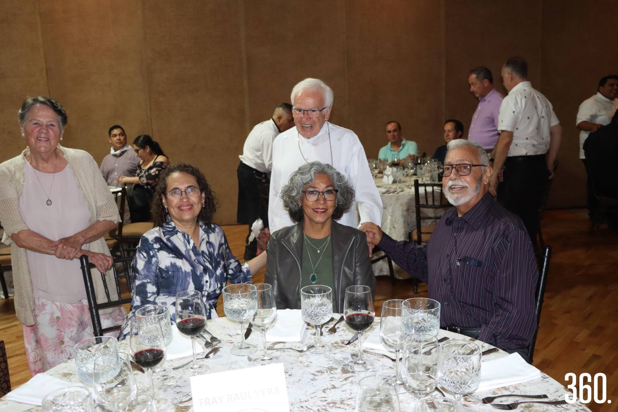 $!El Fraile Raúl Vera con Blanca Alvarado, Mónica Rentería y Eduardo Hurtado.