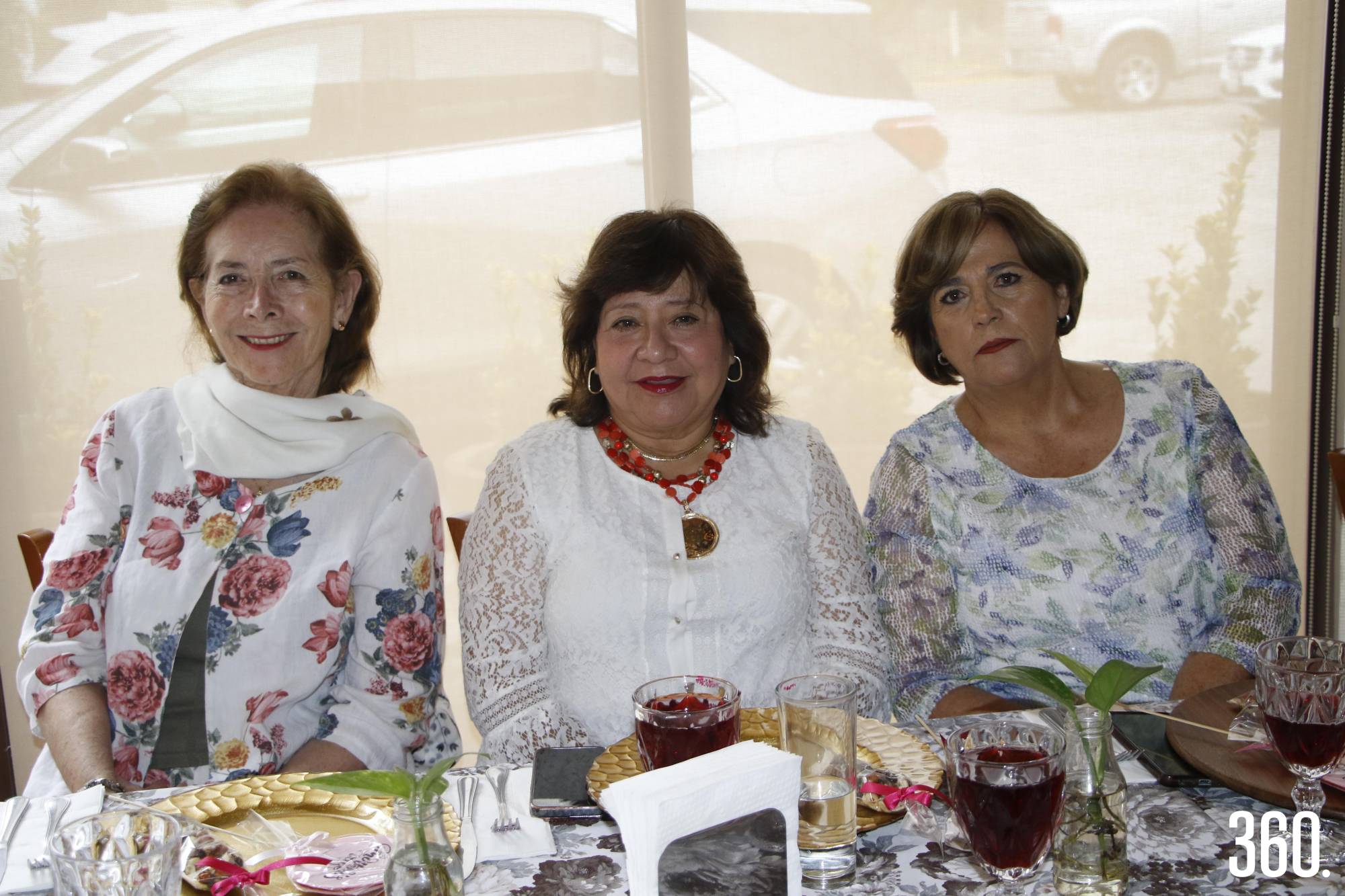 $!Marusanta Peña de Cotti, Elsa María Meneses y Charis Oyervides de Villalobos.
