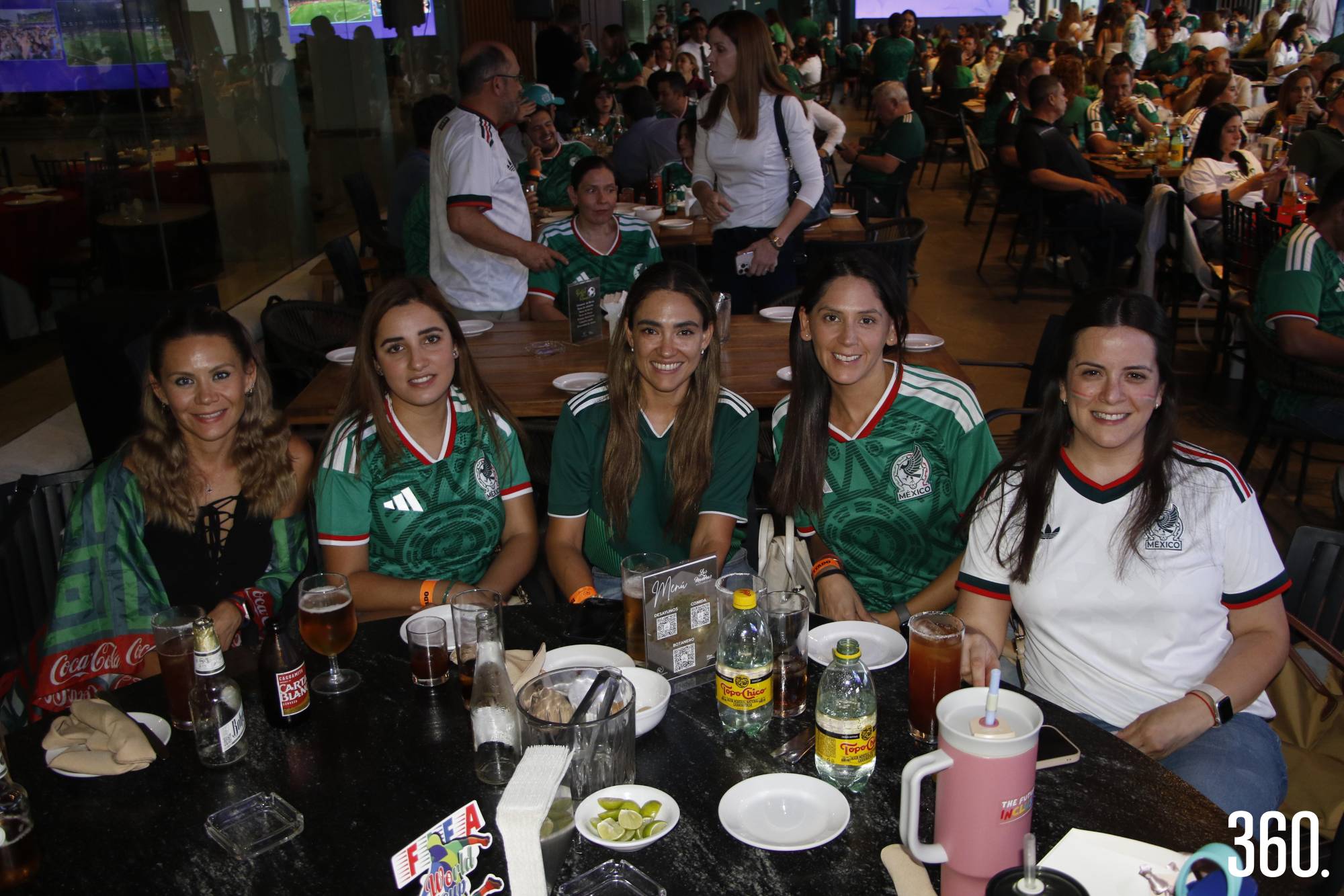 $!Cris Amaya, Lola del Corro, Rocío Rivera, Andrea Villegas y Cristy Rivera.