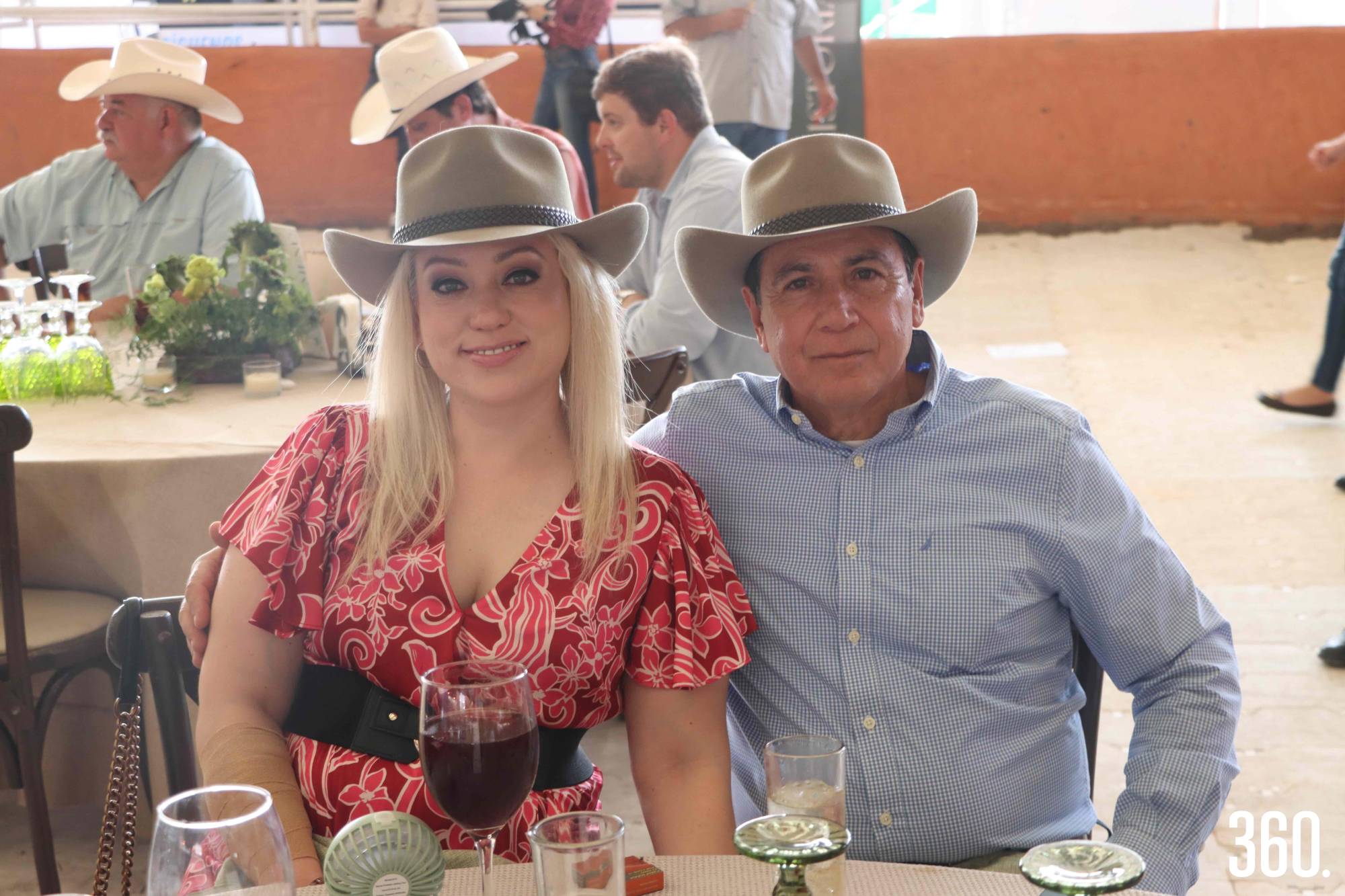 $!Verónica Tomás y Carlos Salinas.