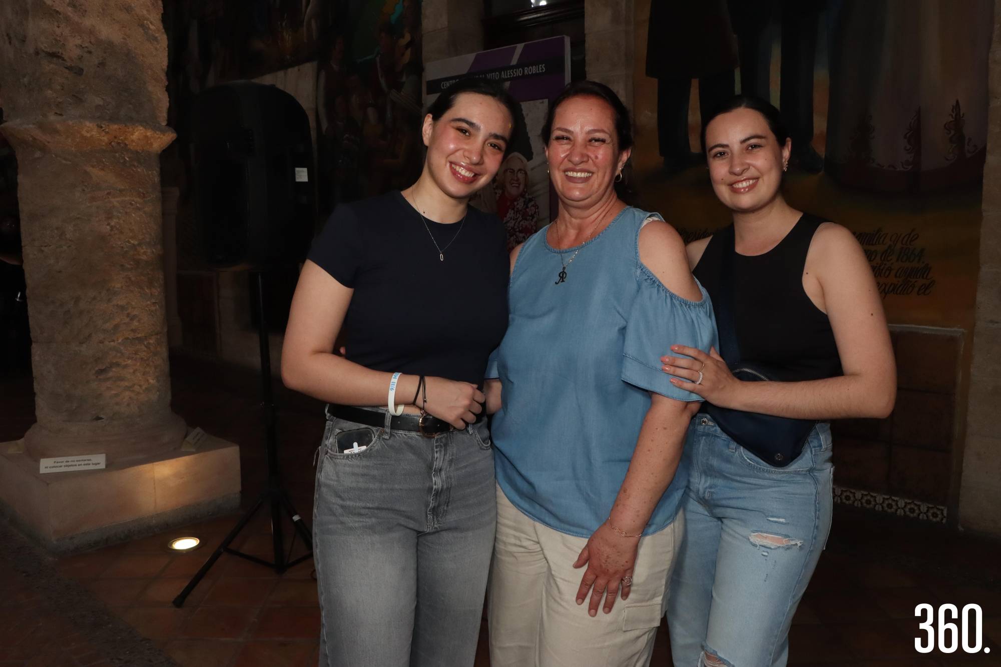 $!Alejandra Cornejo, Rosy de la Peña y Monse Cornejo.