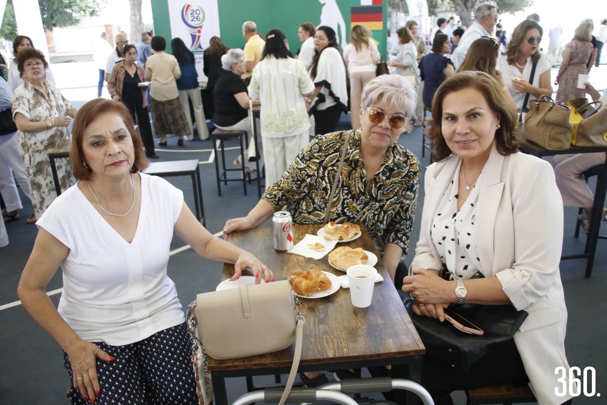 $!Maria Teresa y Rosa María Guerrero y Julieta Hernández.