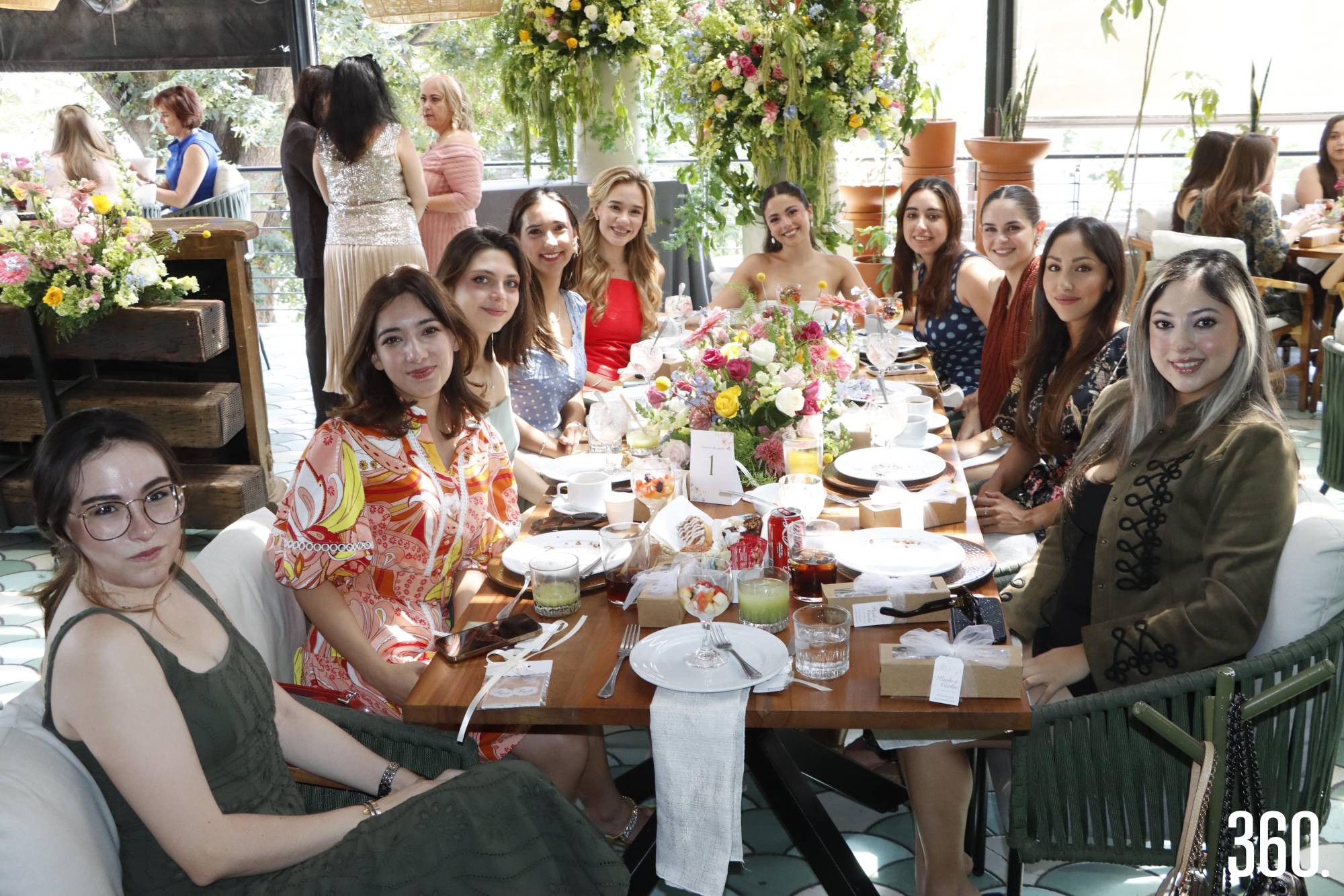 $!Paola con sus amigas.
