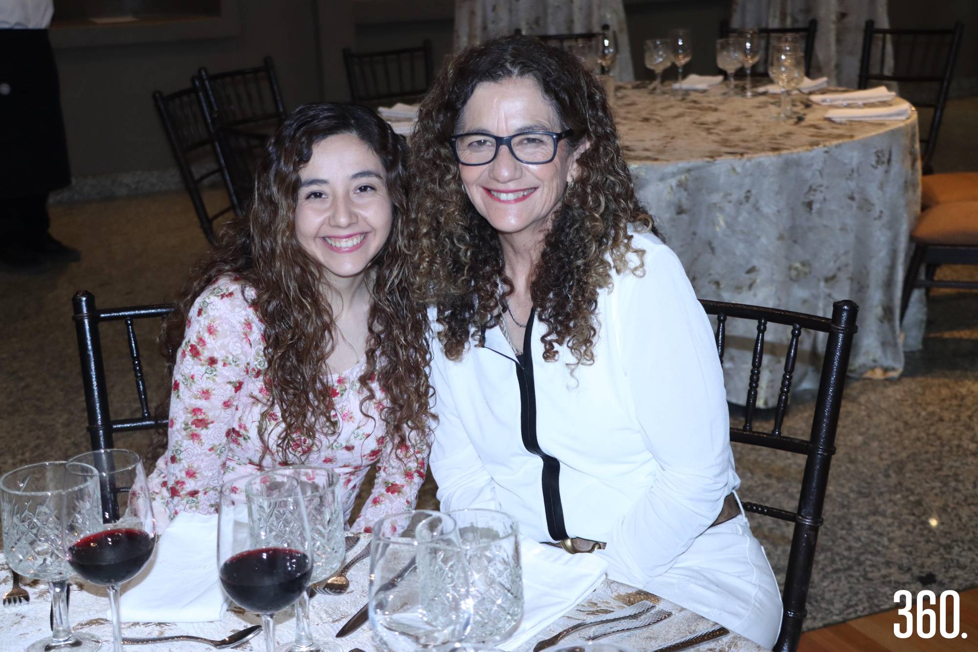 $!Emma González y Emma Mata.