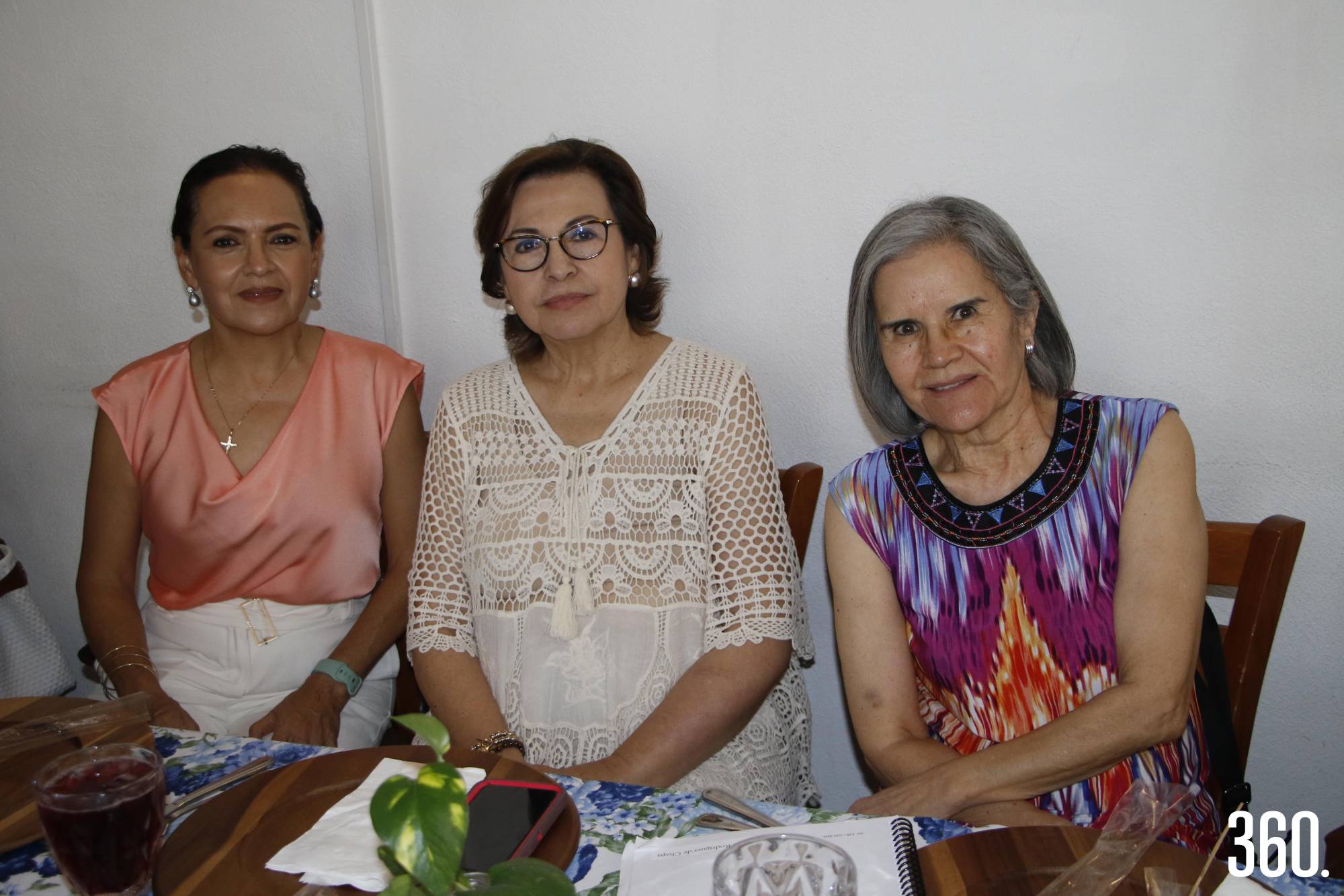 $!Amalia Rodríguez de Sánchez, Esperanza Guevara y Honora Rodríguez.