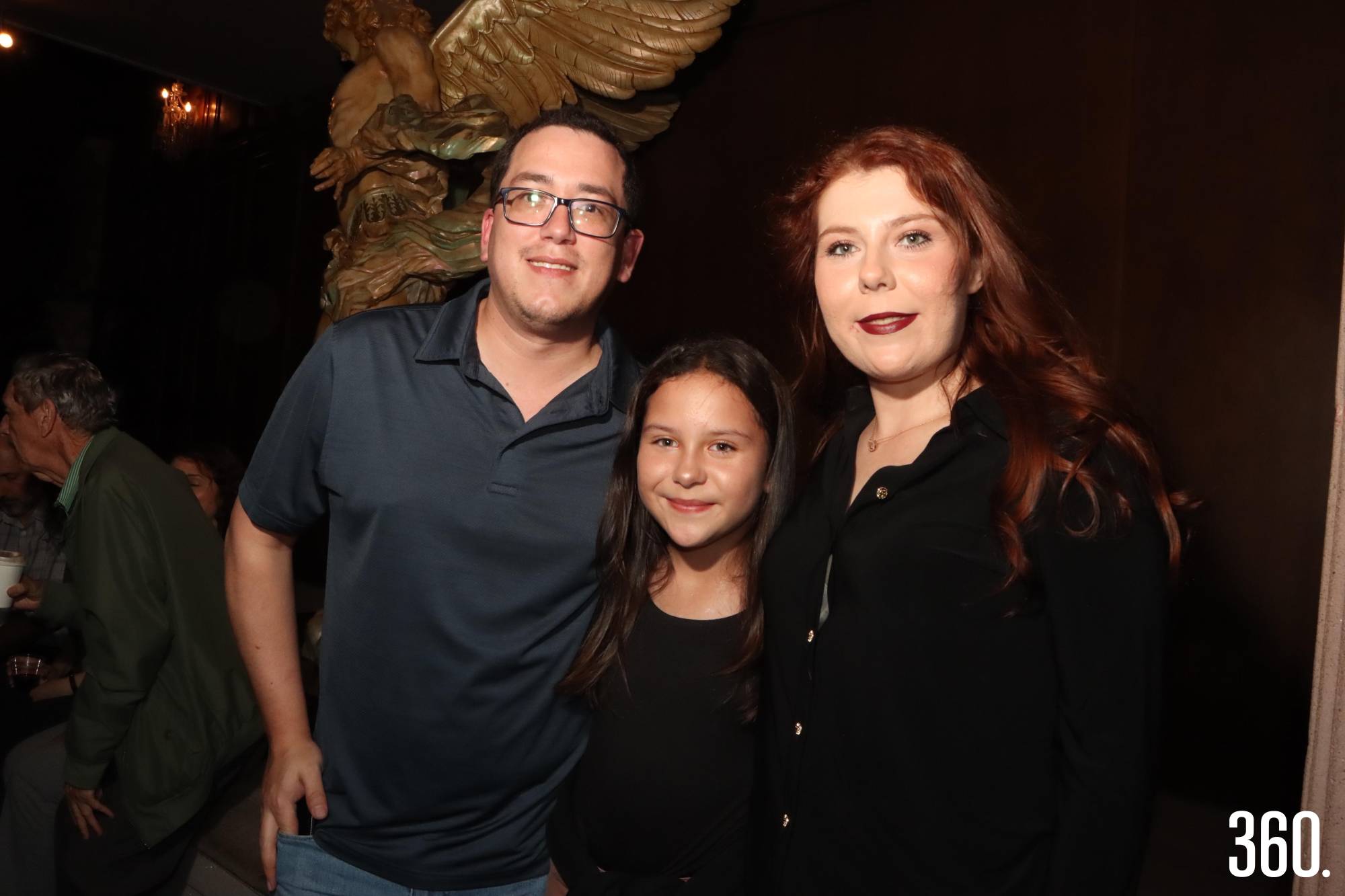 $!Pablo Flores, Mía Isabel Ovalle y Kathy Bronco Cadena.