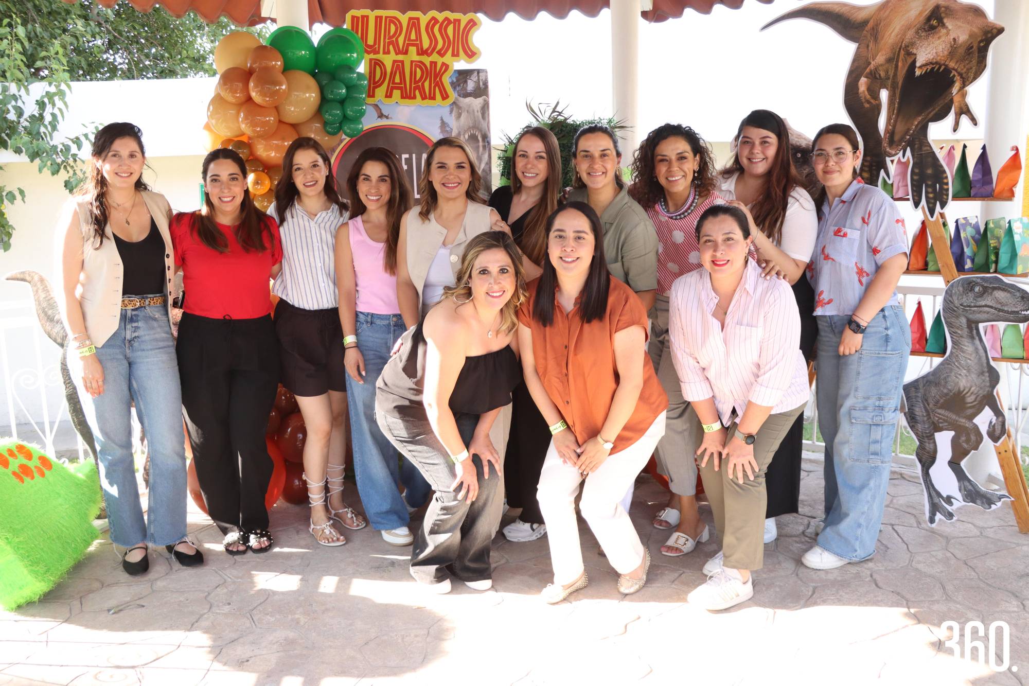 $!Cynthia Armendáriz con sus amigas.