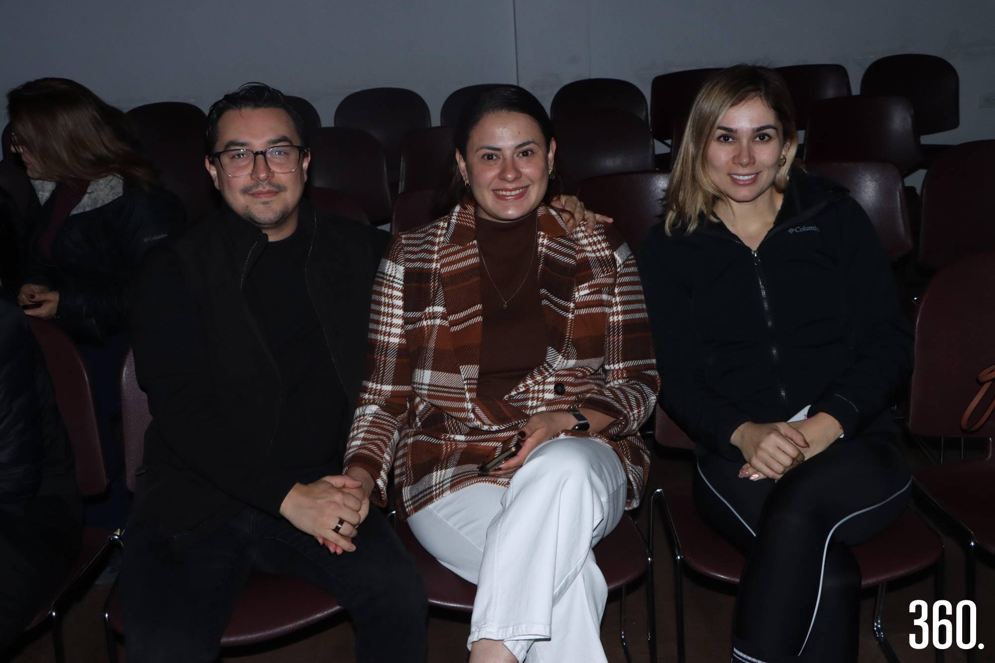 $!ILUMINAN NIÑOS EL ESCENARIO DEL COLAM