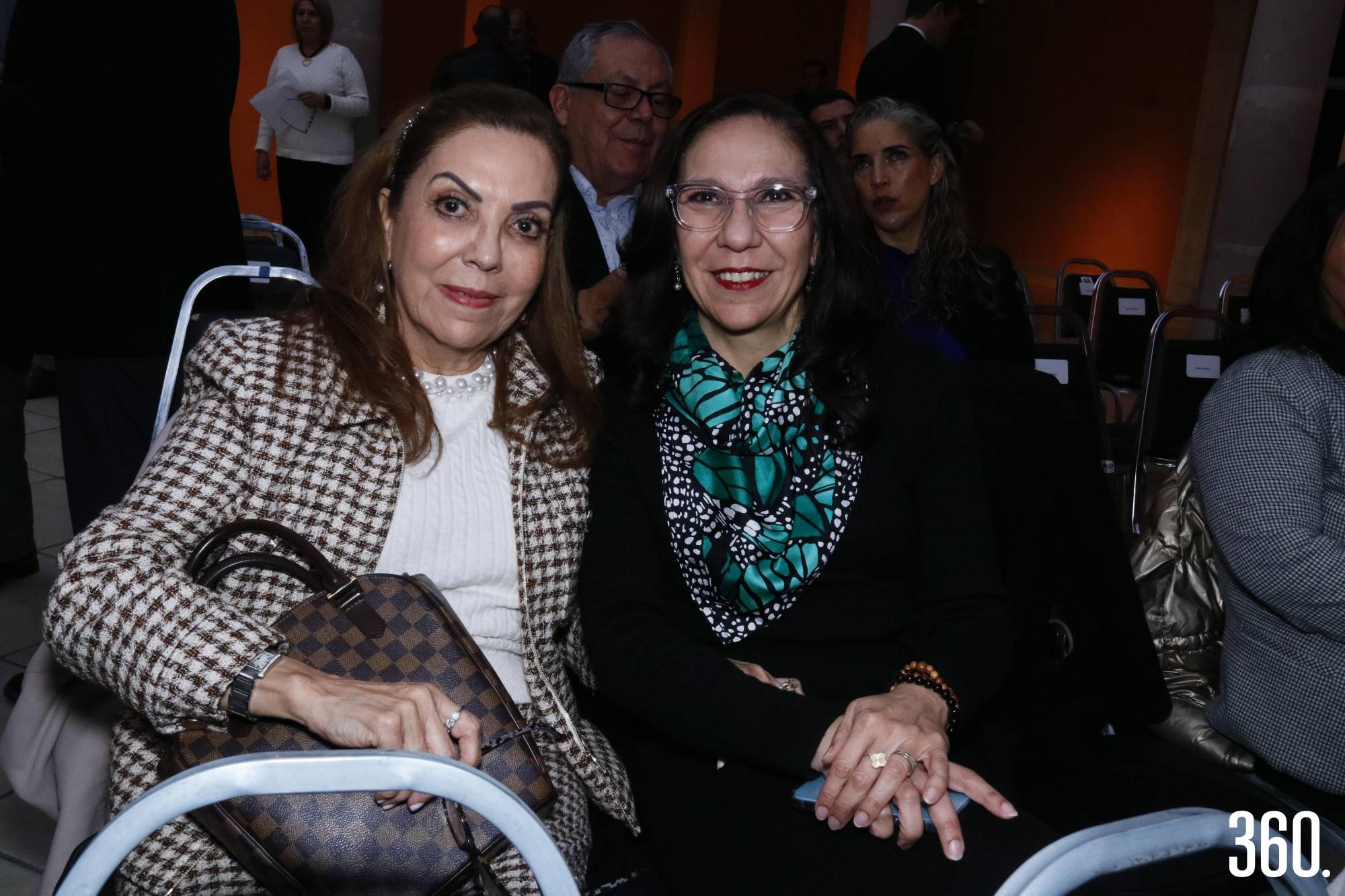 $!Rosy Cedillo y Gloria Martha Riojas.