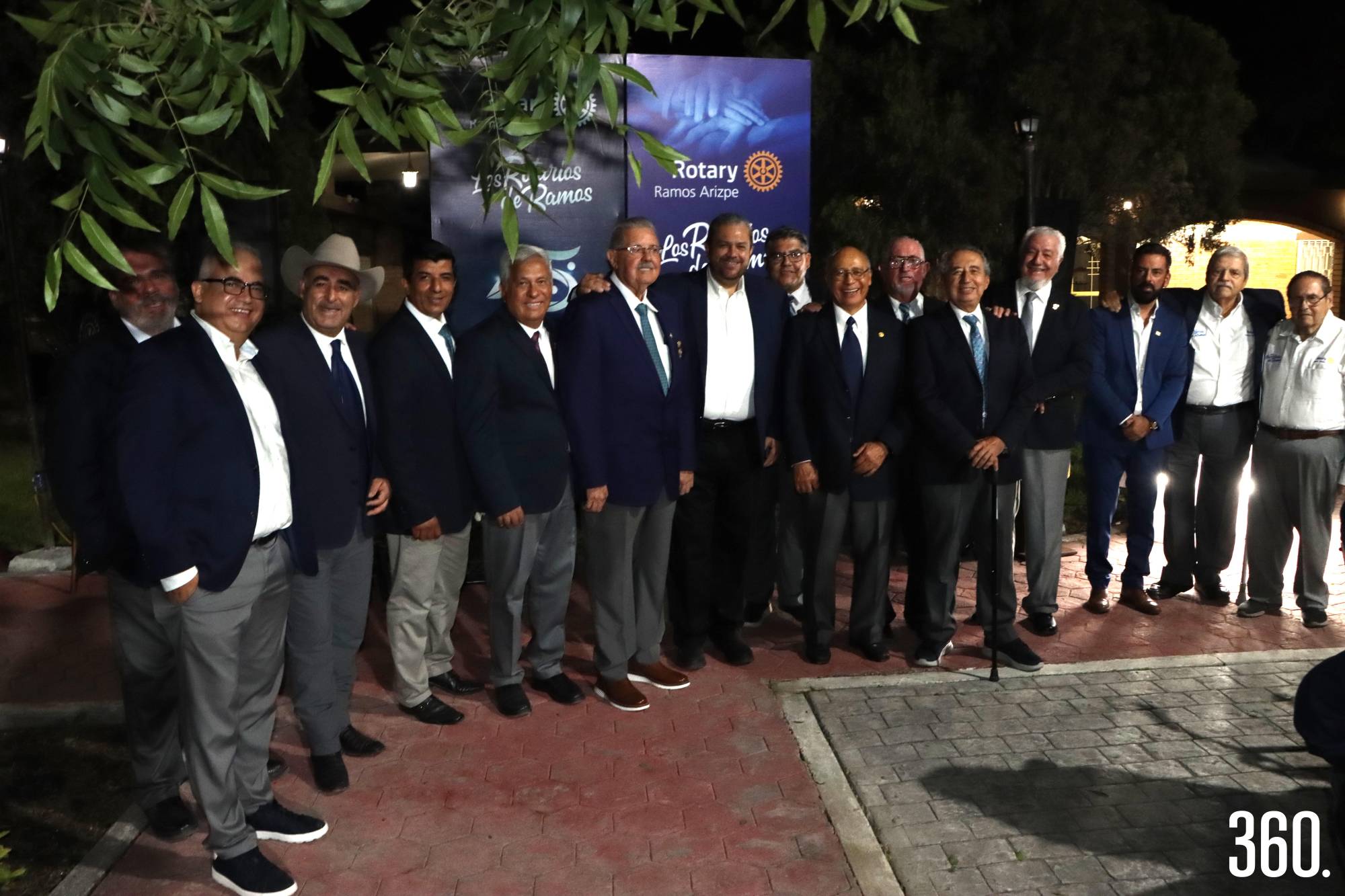 $!Los integrantes del Club Rotario de Ramos Arizpe celebraron el aniversario 45 del club.