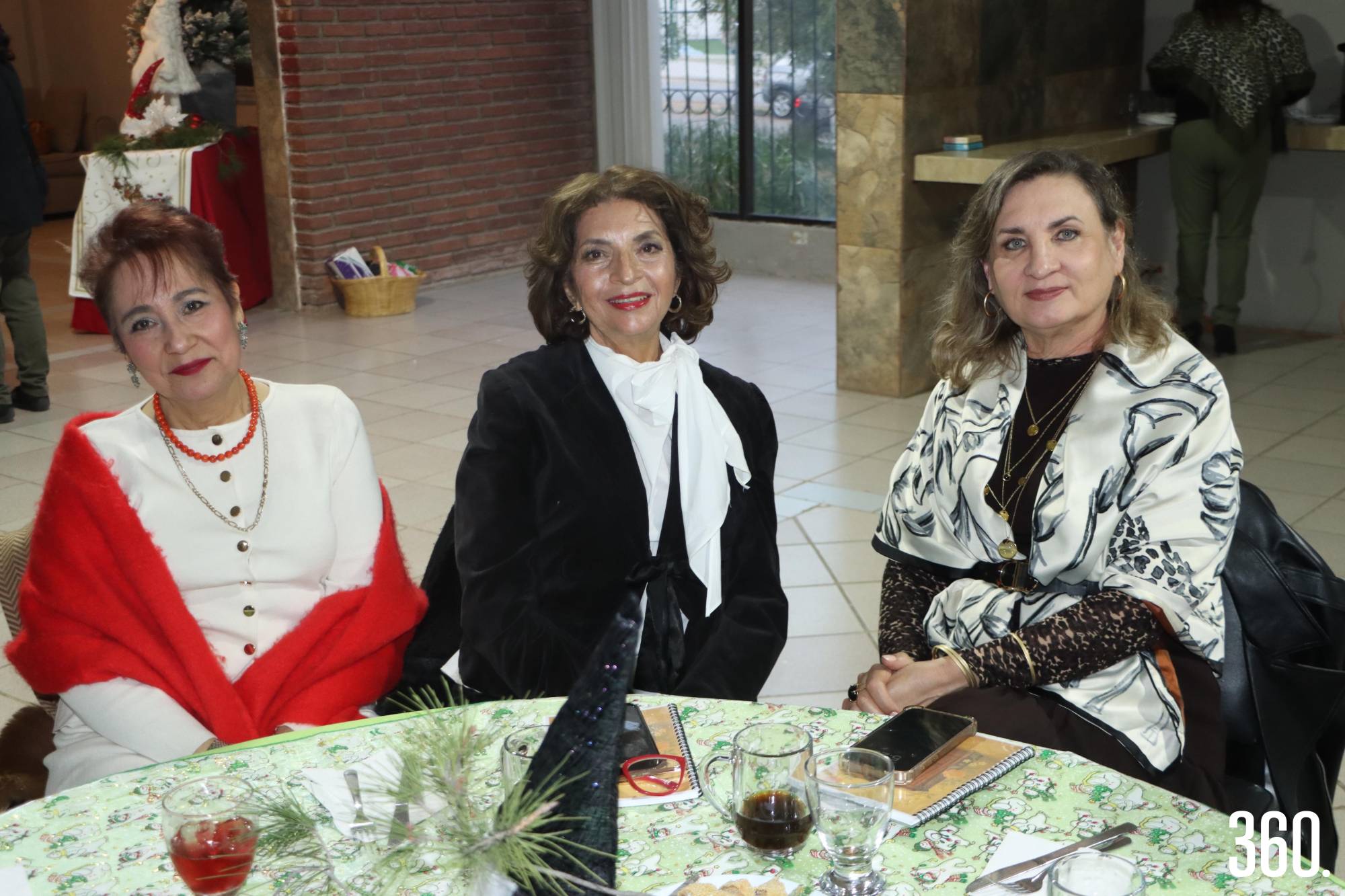 $!Chela Navarro, Norma González y Yulia Kolchic.