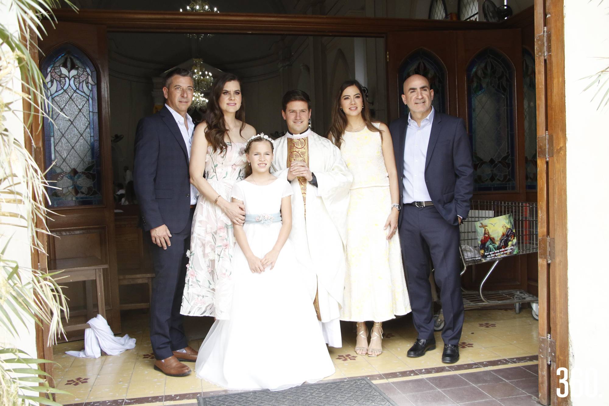 $!Josué Valdés, Ale Arredondo, Eva Valdés, P. Michel Errecart, Marifer Arsuaga y Mario Mata.