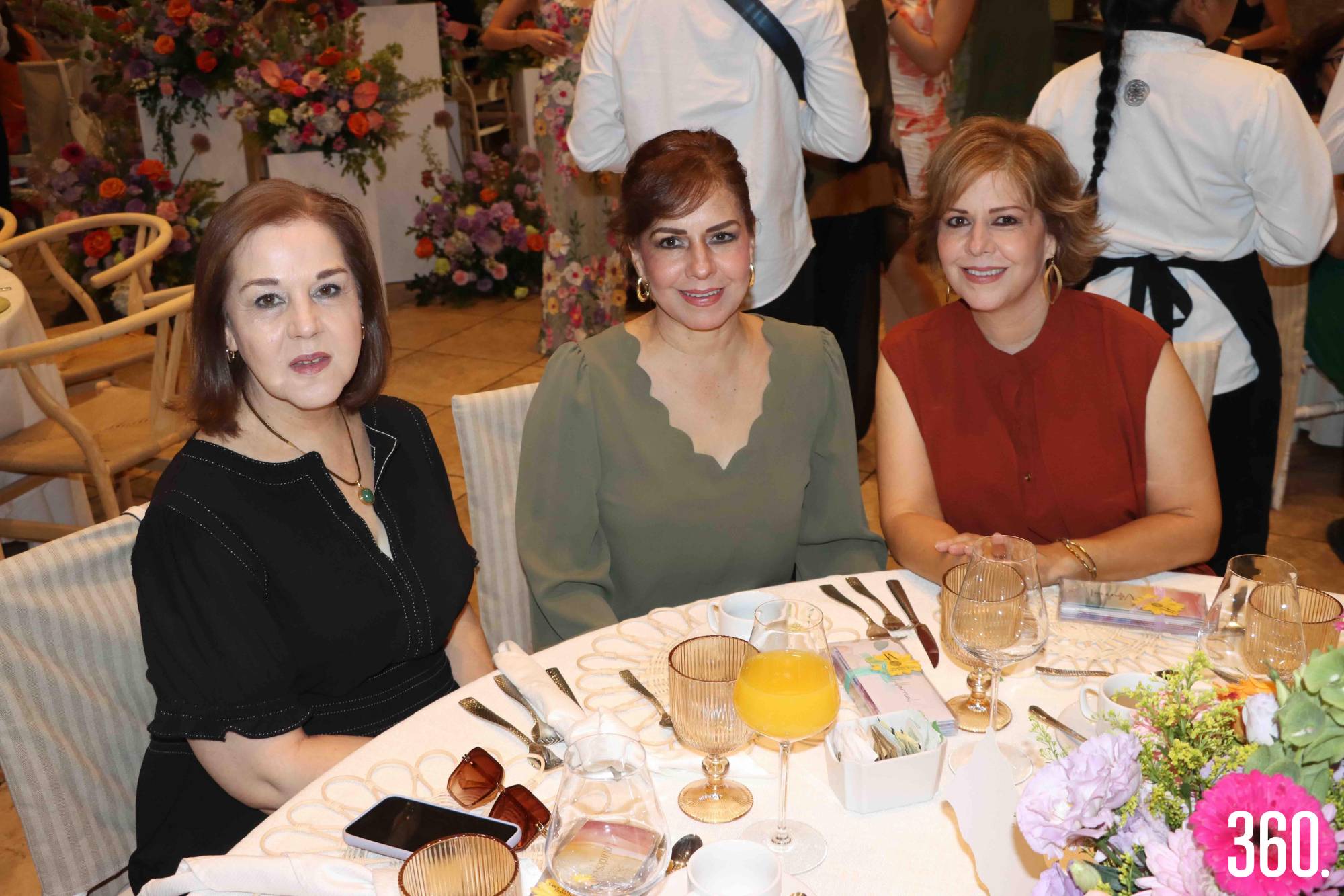 $!Lourdes Valdés, Leticia Villarreal y Claudia de Villarreal.