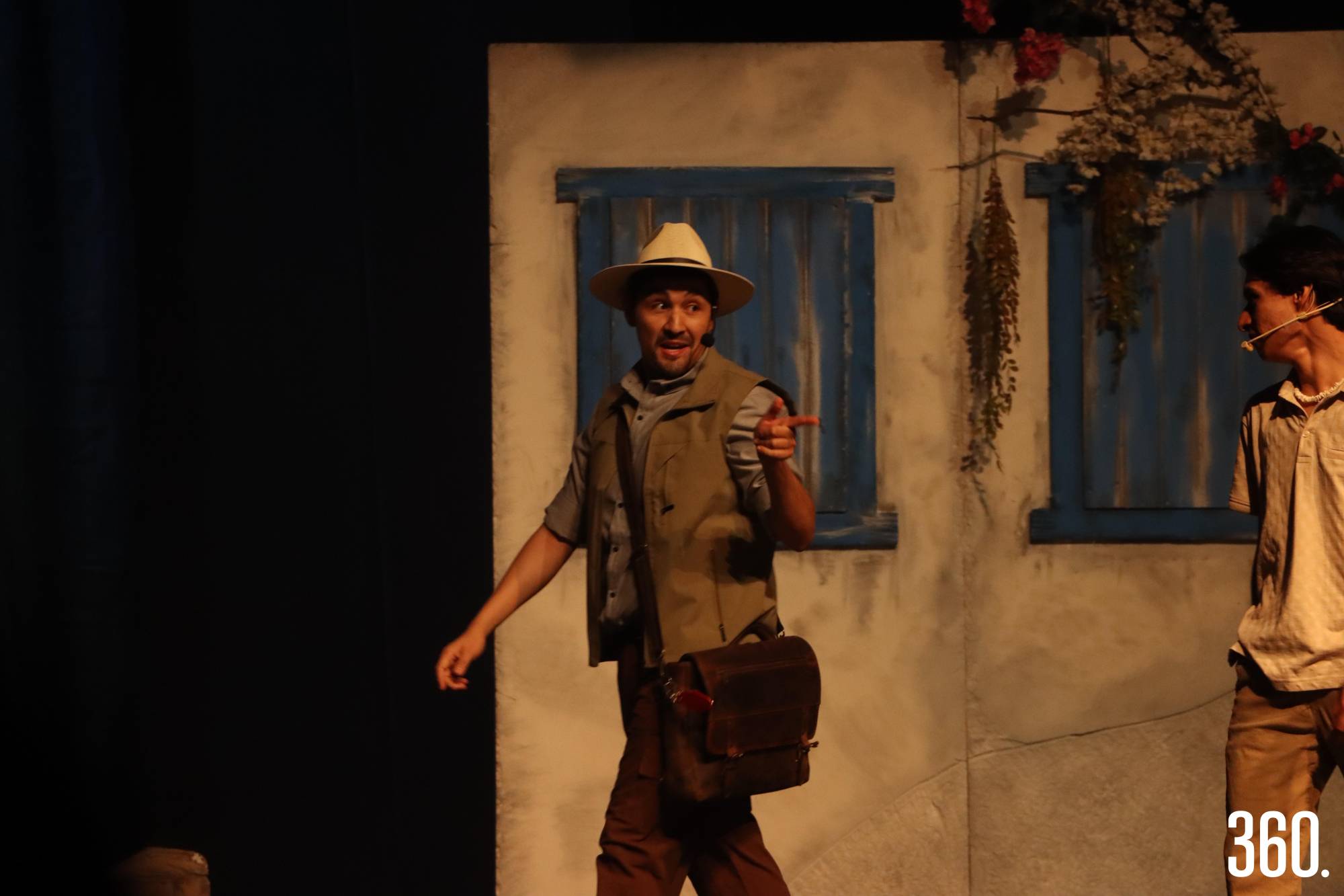 $!Luis Felipe Medina como Bill Austin.