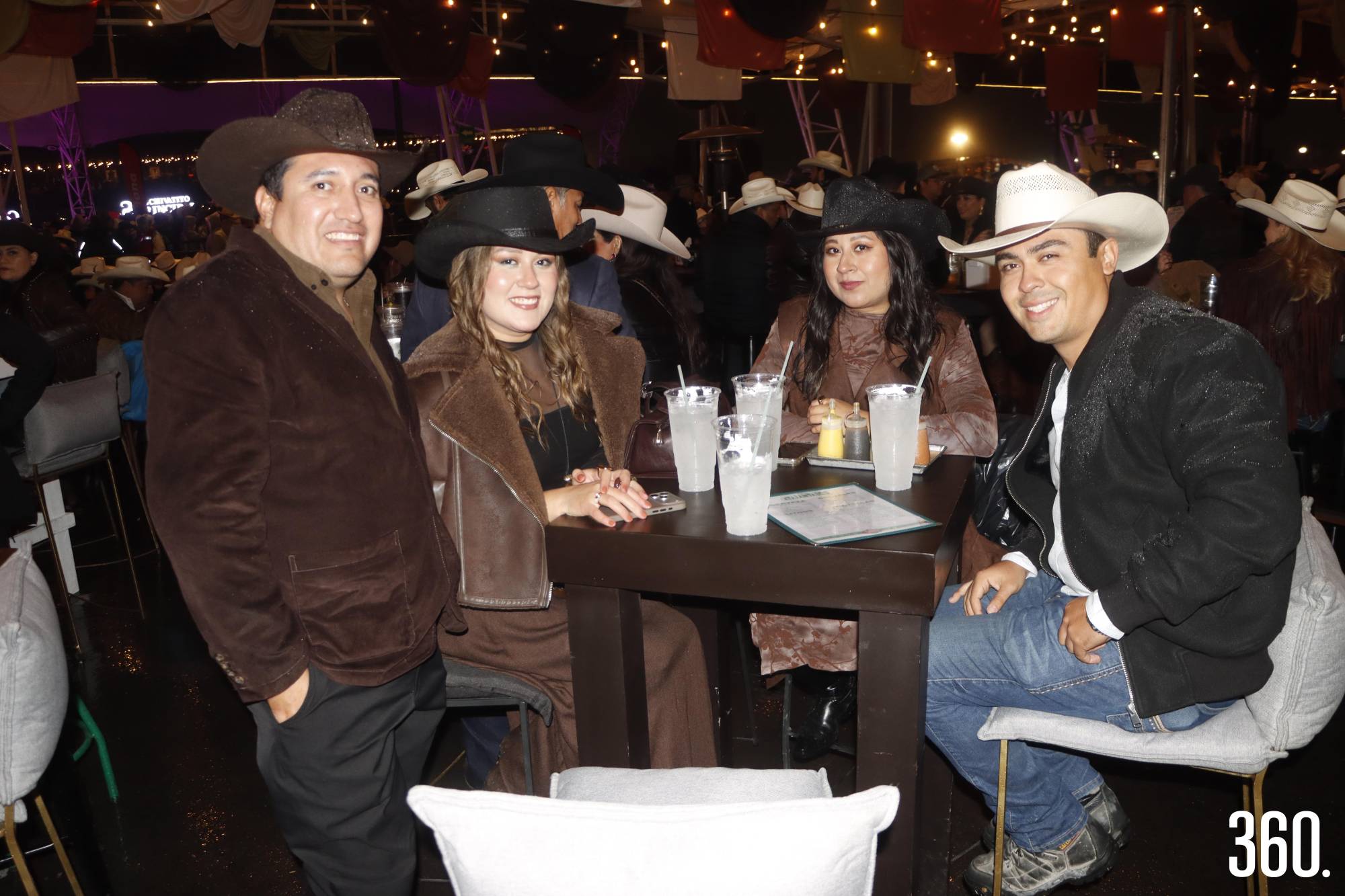 $!Franco Alcalá, Brenda Guajardo, Sofía Chaires, Rolando Cervera, Monica Salinas y Alberto Valdés.