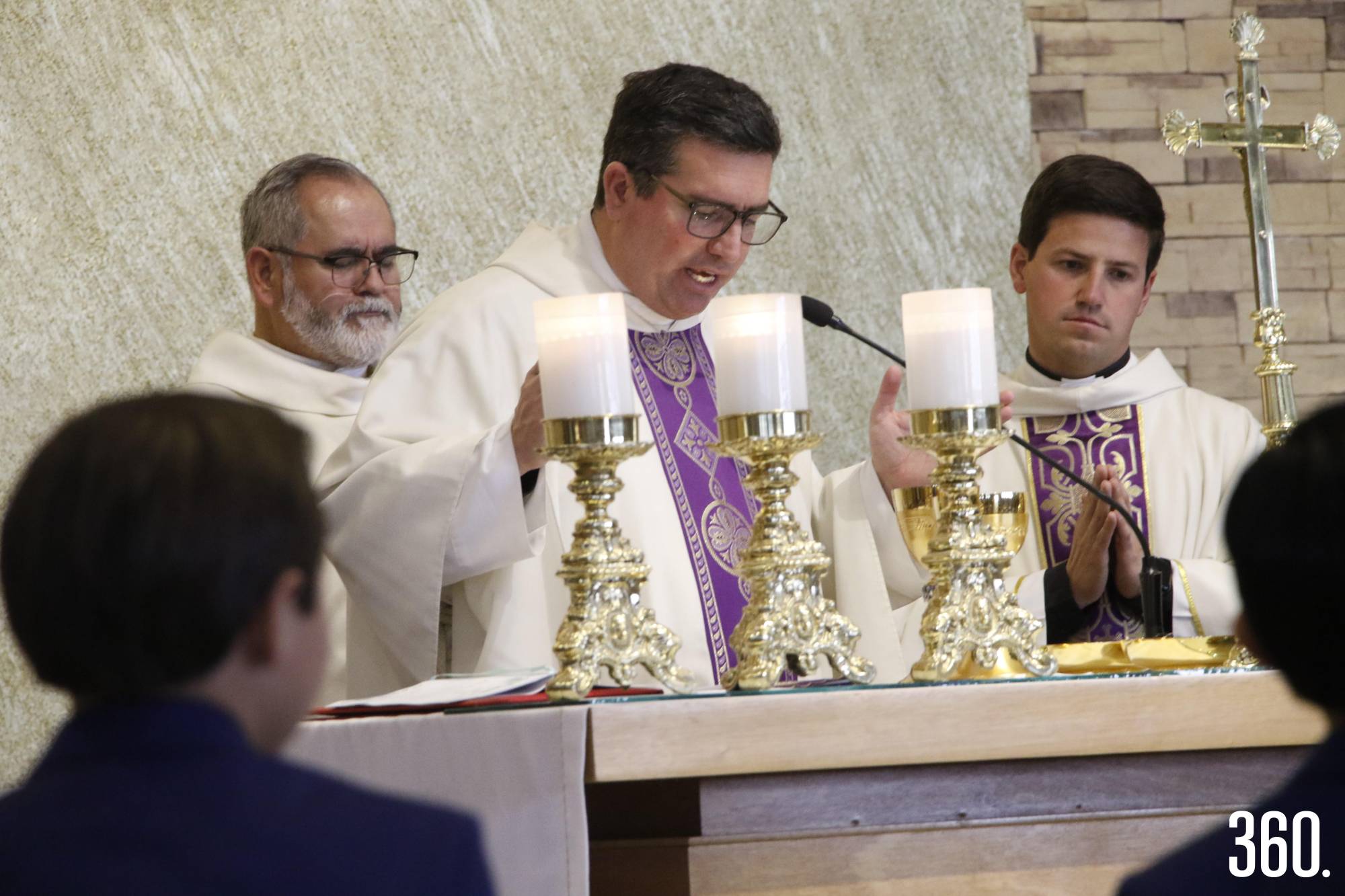 $!P. Fernando Torres, P. Juan Antonio Ruiz y P. Michel Errecart fueron quienes oficiaron la misa.