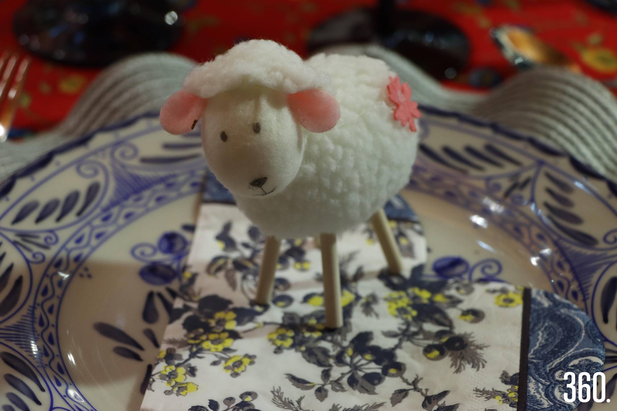 $!Figurita de borrego, obsequio especial del Club Rosal para celebrar con cariño el Día de las Madres entre amigas.