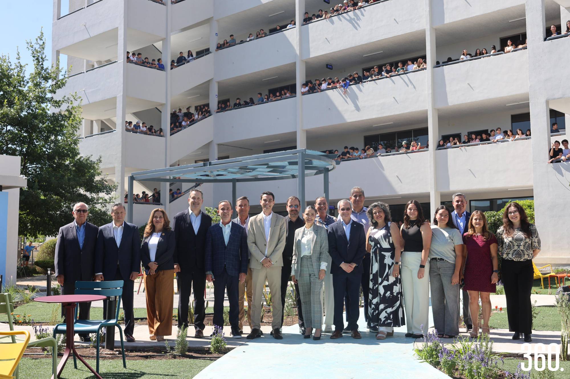 $!El Consejo del Campus recorrió las áreas restauradas.
