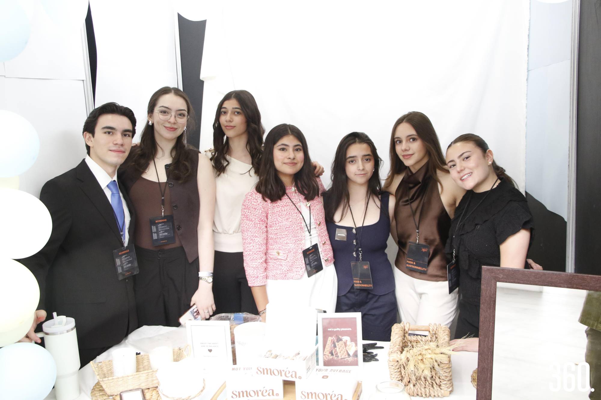 $!Diego Ayala, Miranda Campos, Valentina Gómez, Regina Medrano, Miranda Osuna, Valentina Cárdenas y Ana Claudia Siller.