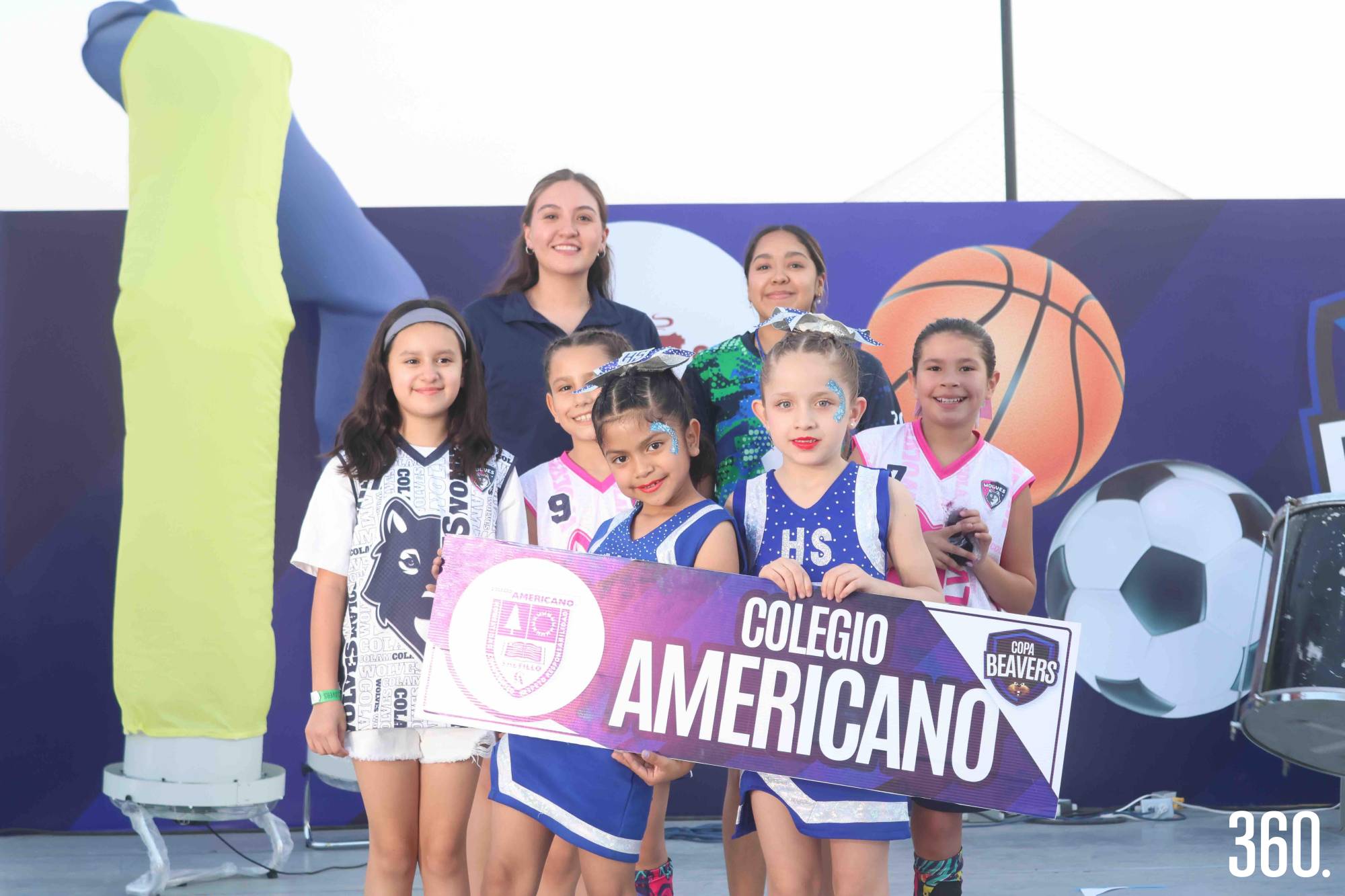 $!Representantes del Colegio Americano.