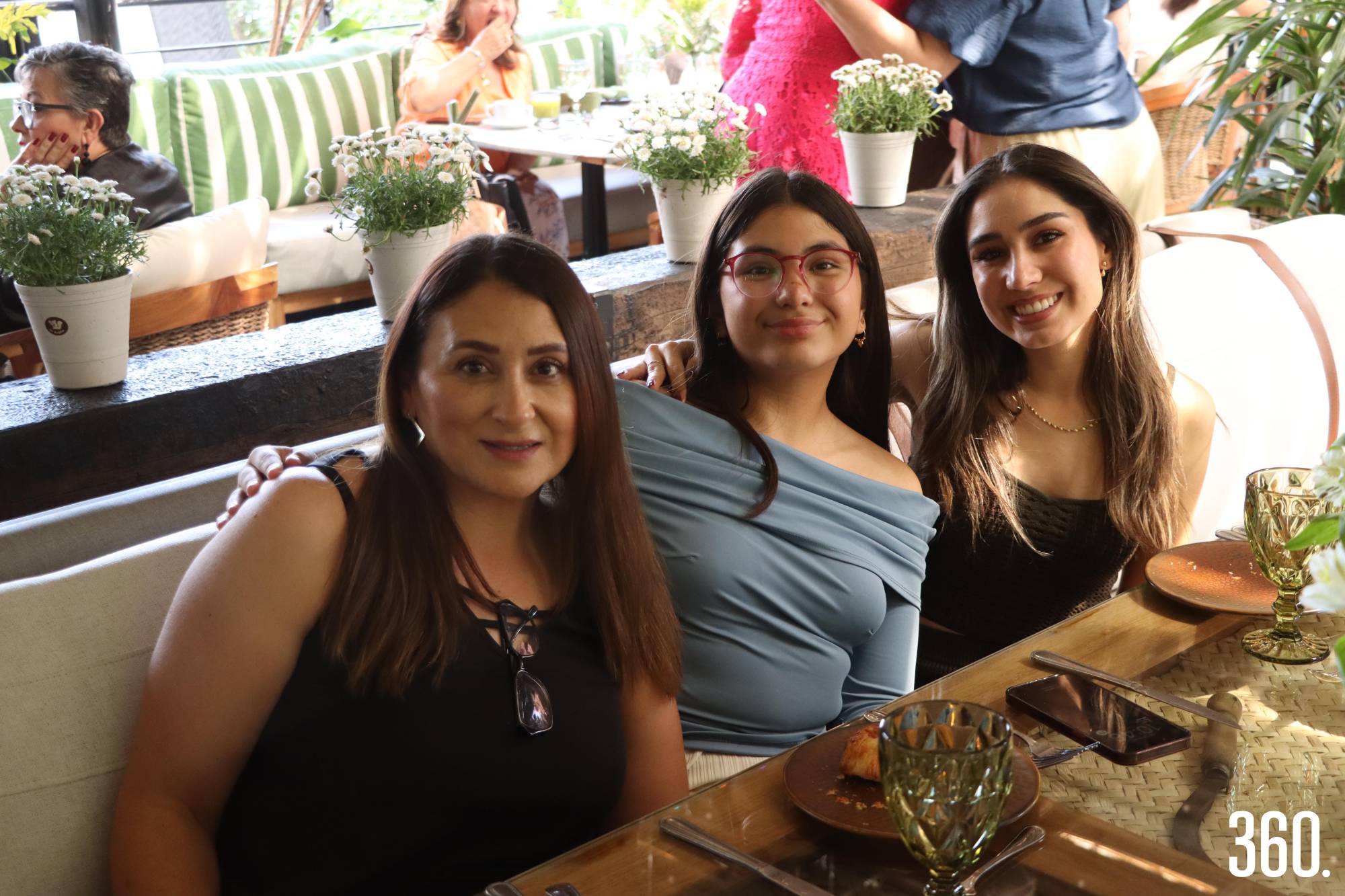 $!Leticia Almaguer, Valentina Almaguer y Elena Alanís.