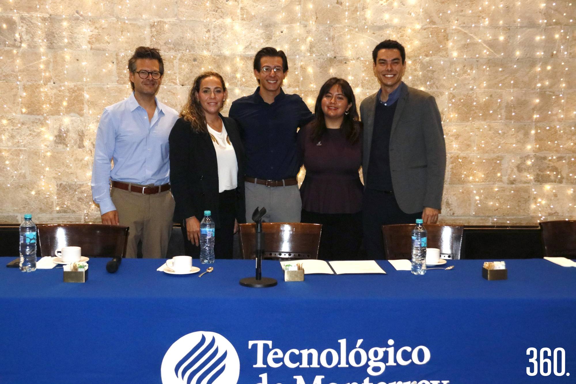 $!Natanael Espinoza, Montserrat Pla, Salim Tobías, Claudia López y Adrián González.