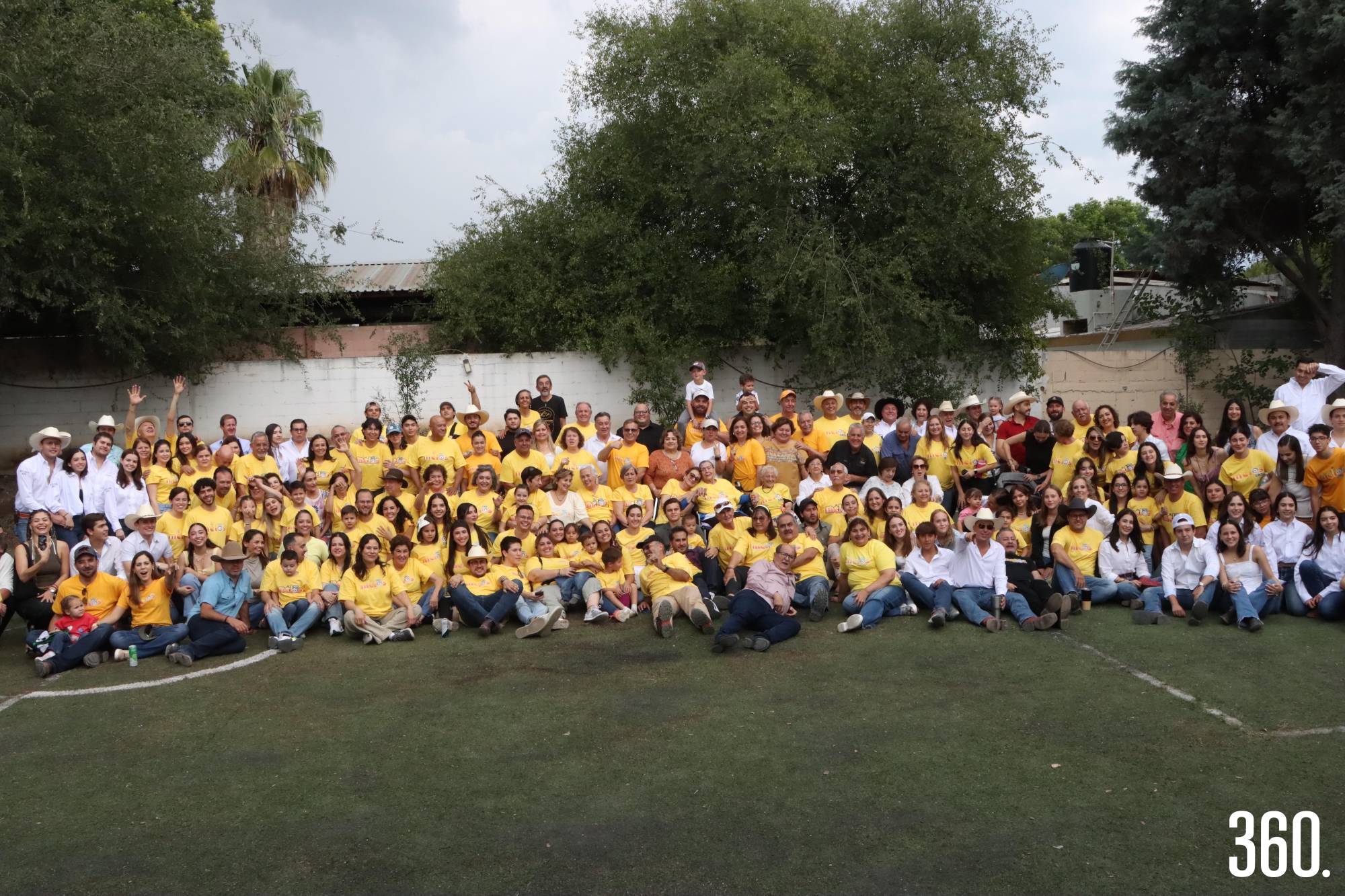 $!Asistieron familias de Saltillo, Querétaro, Ciudad de México, Chihuahua, Parras, San Antonio Texas y Monterrey.