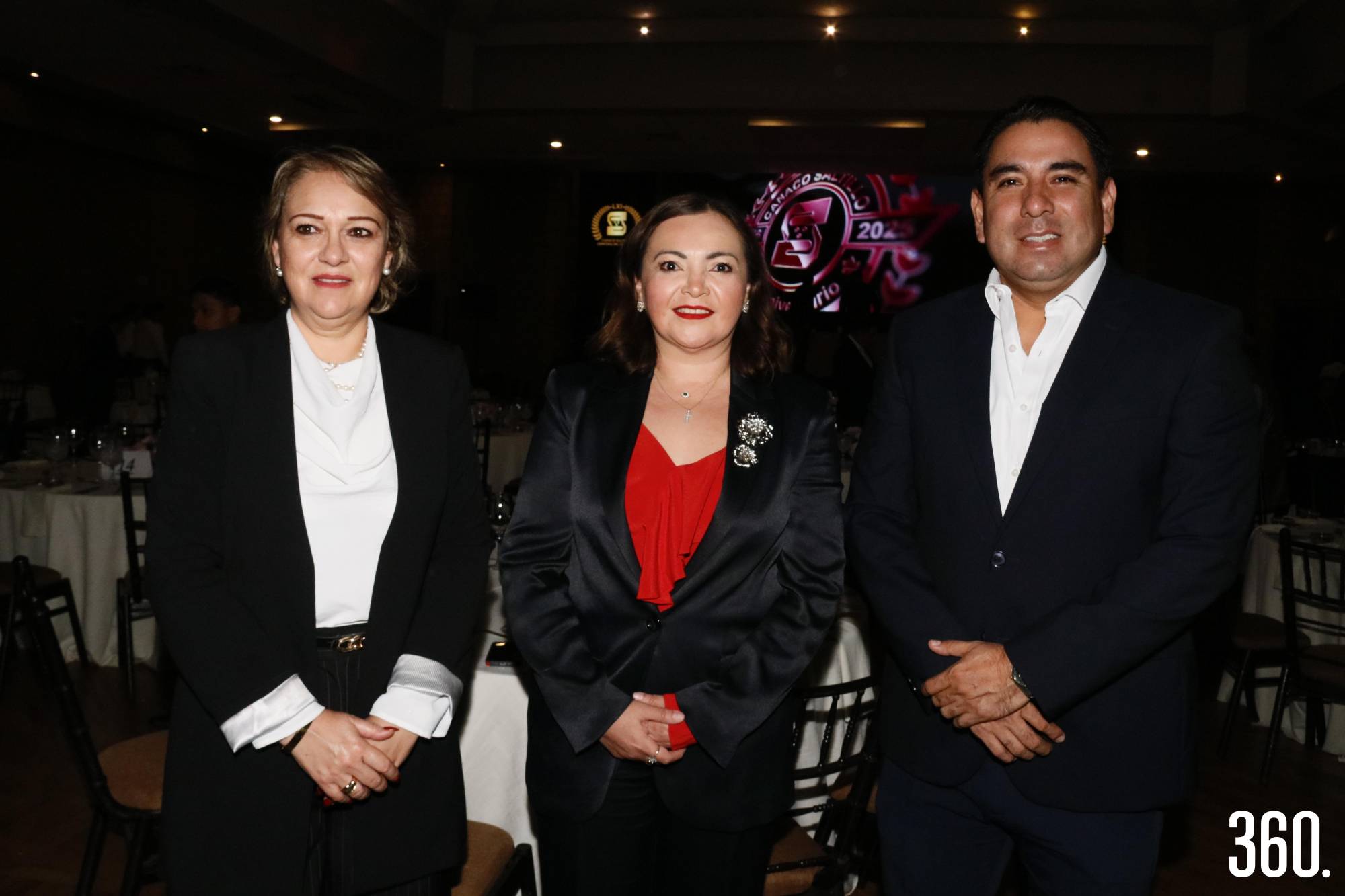 $!Claudia Rodríguez, Gloria Siller e Isidoro García presidente de la Canirac.