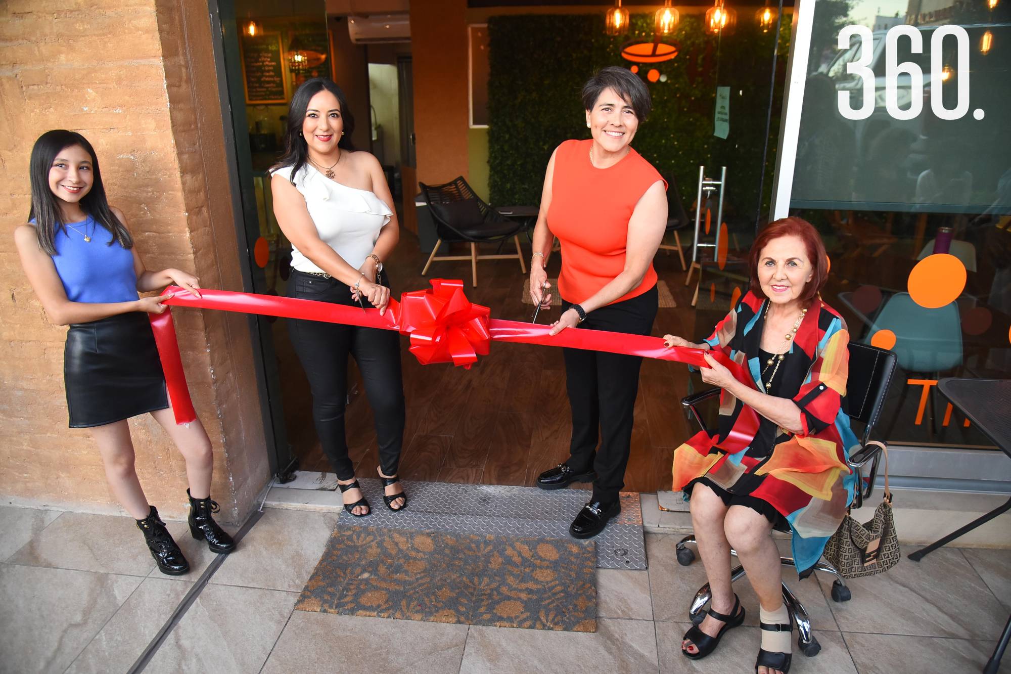 $!Sofía Valdés, Fabiola Santos, Ana Cecilia Derbez y Lupita Saade.