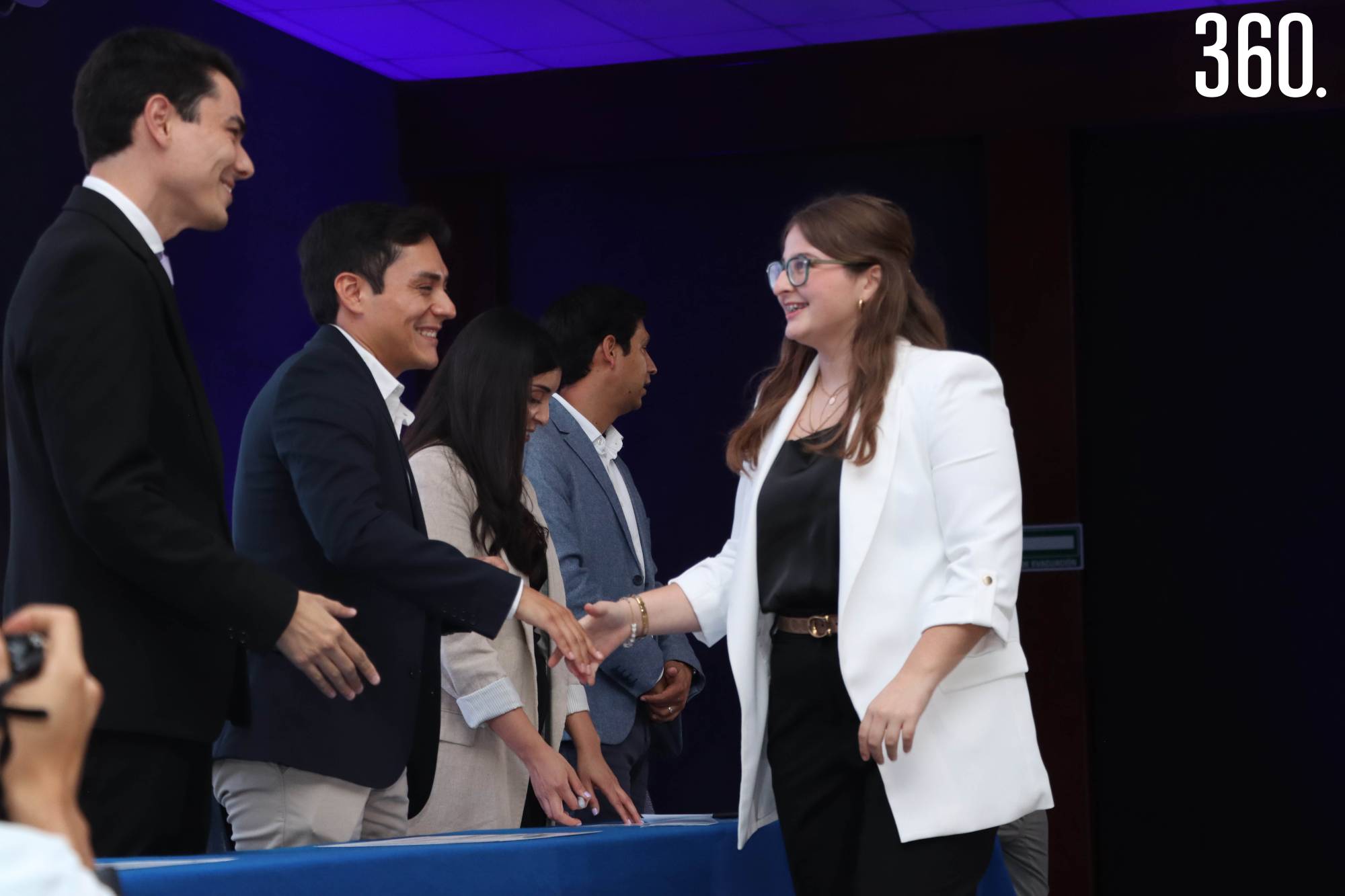 $!GRUPOS ESTUDIANTILES DEL TEC DE MONTERREY TOMAN PROTESTA
