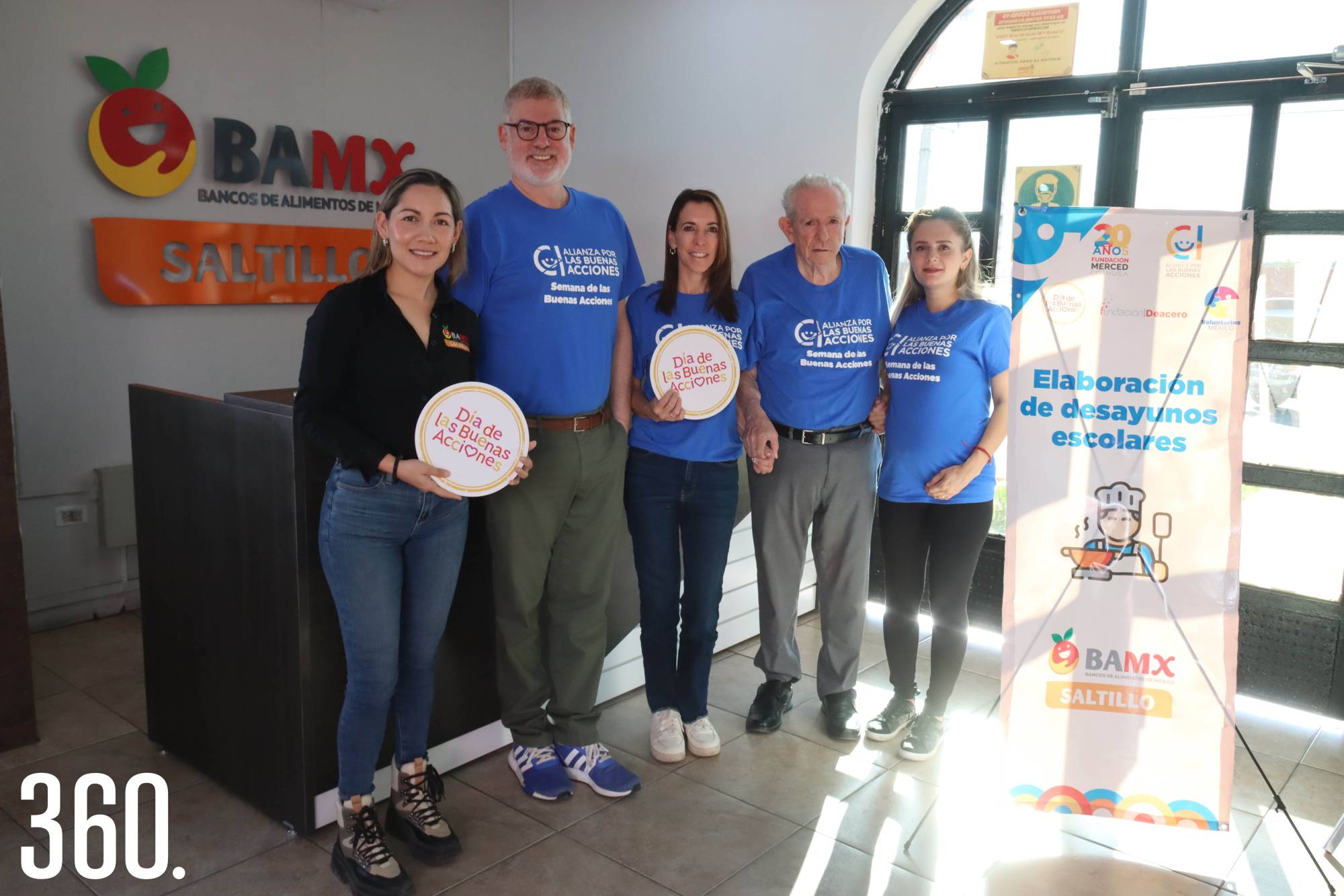 $!Alejandra Salgado Valdés, Kaynan Rabino, Lety Parás, Don Alberto Parás y Laura Jiménez apoyaron el programa “Nutriendo Mentes”, en el marco de la Semana de las Buenas Acciones.