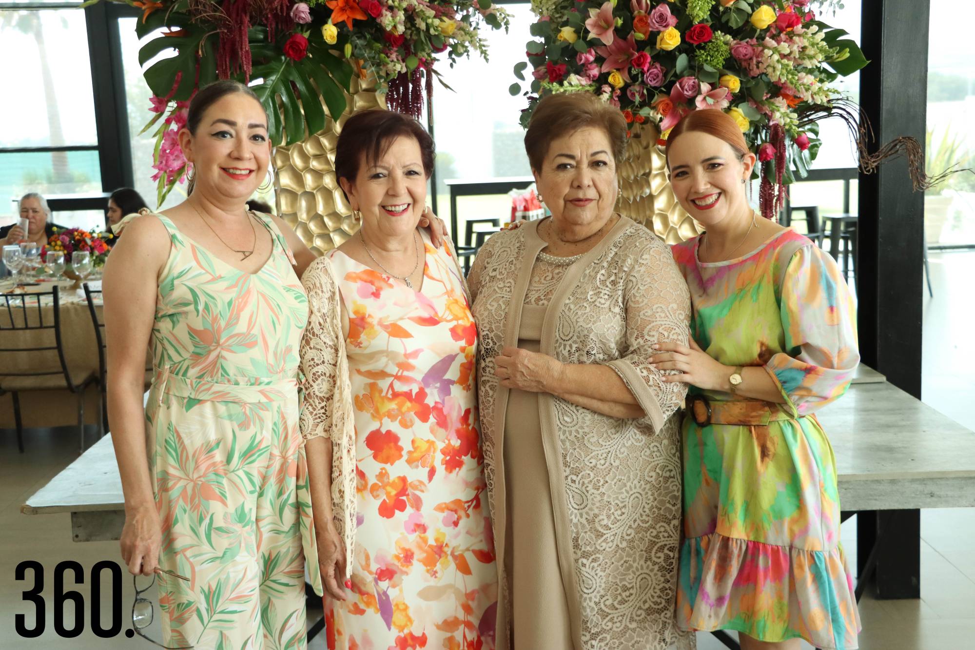 $!Hilda con Adriana Escalera, Cecilia Arredondo y Marcela Escalera.