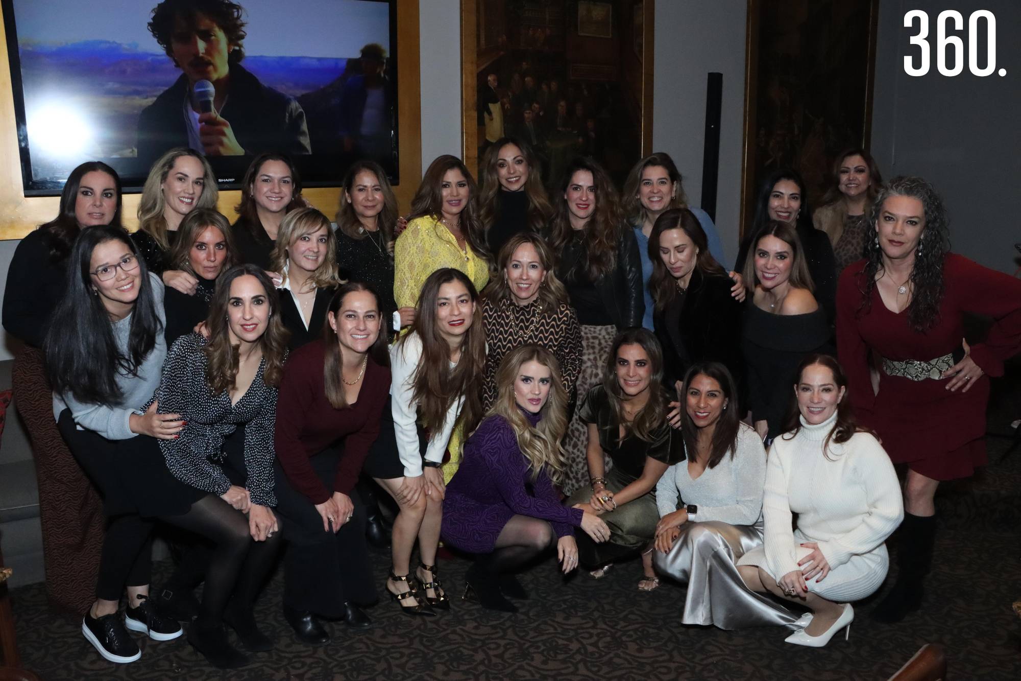 $!Nancy con sus amigas.