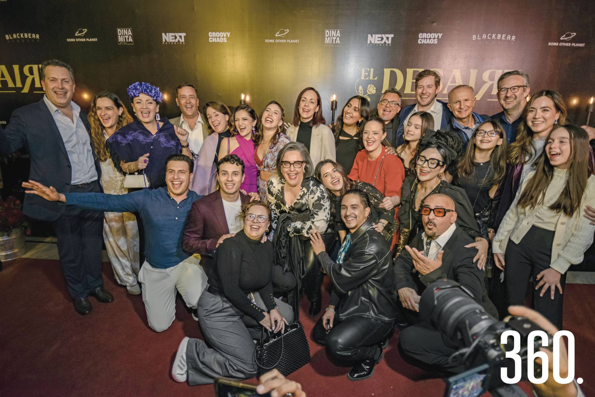 $!VIVEN GRAN NOCHE EN EL PREESTRENO DE &quot;EL DESAIRE&quot;
