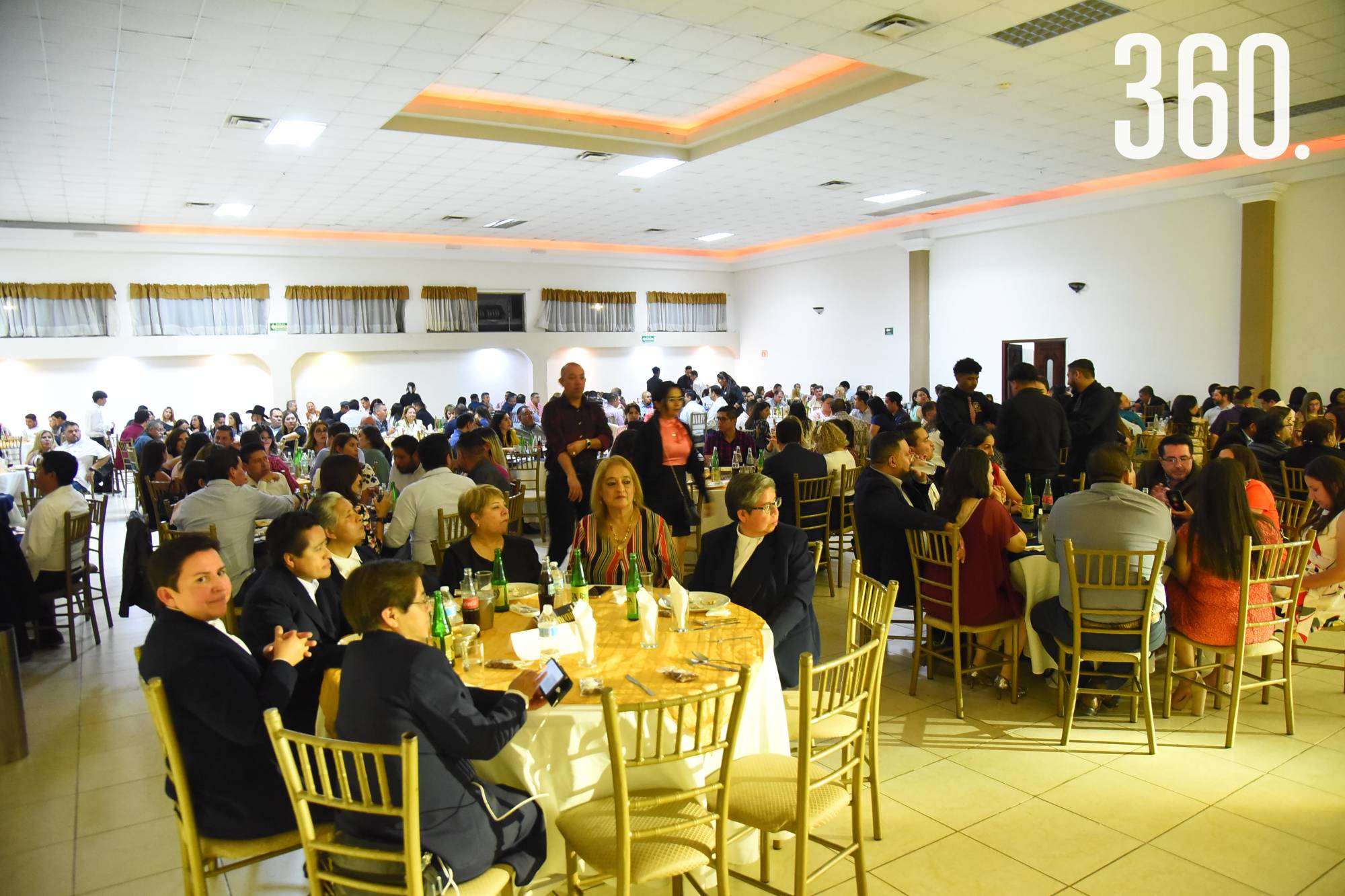 $!COLEGIO LA PAZ CELEBRA A PAPÁS