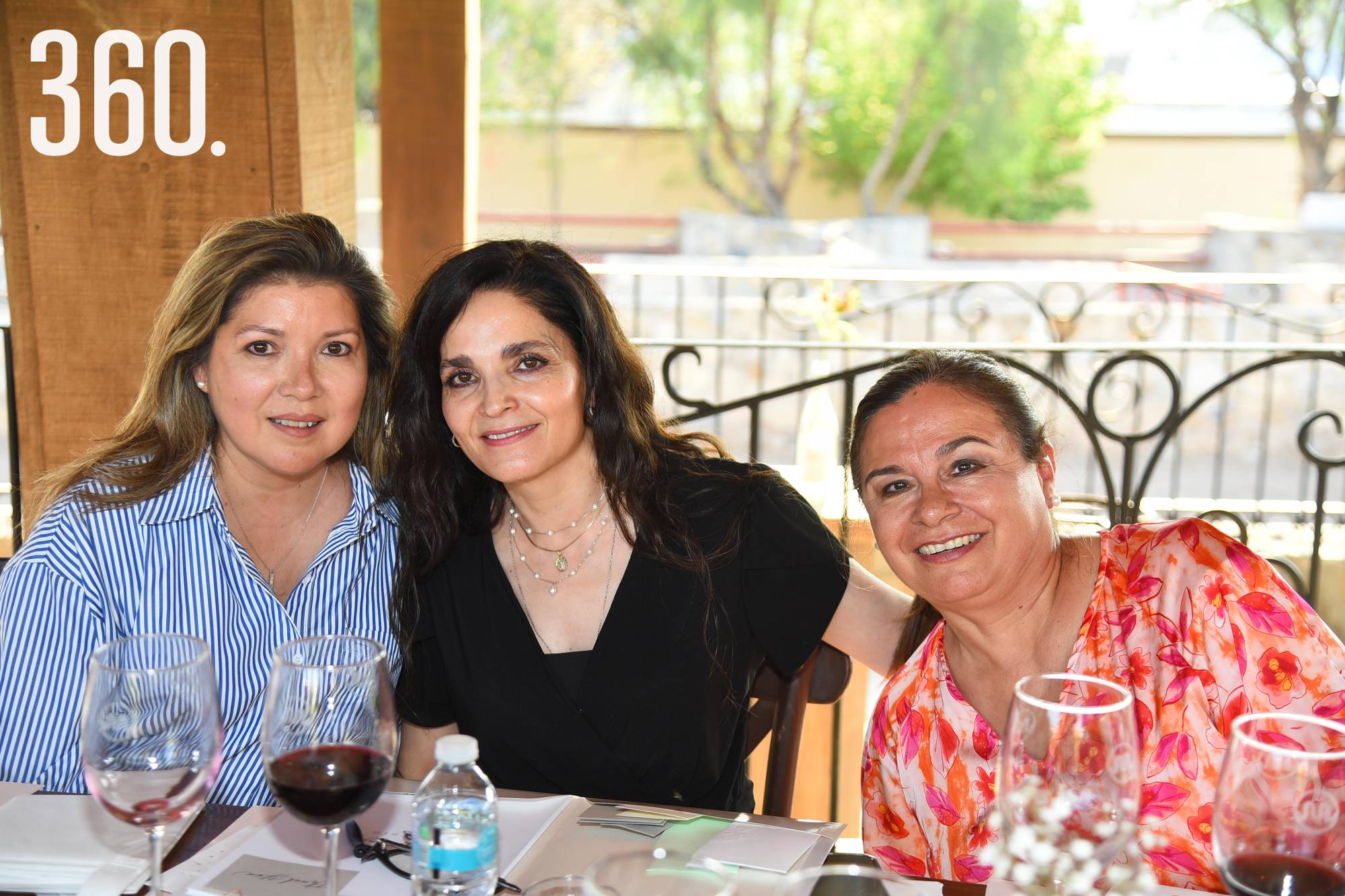 $!Marcela Treviño de Marcos, Sofía Charvel de Chavarria y Vero Martínez.