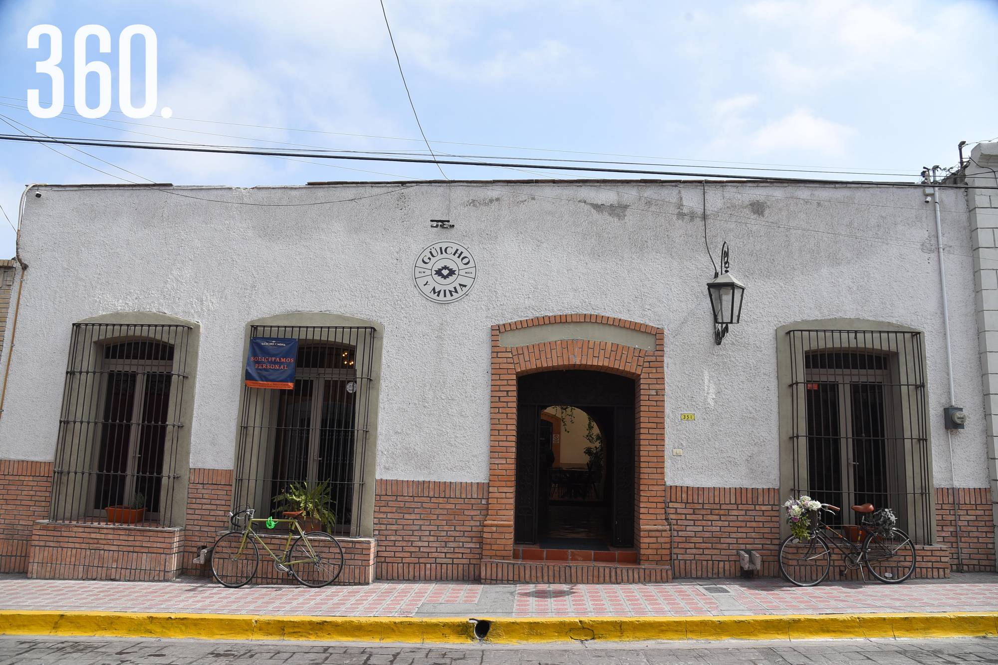 $!Fachada de Güicho y Mina.