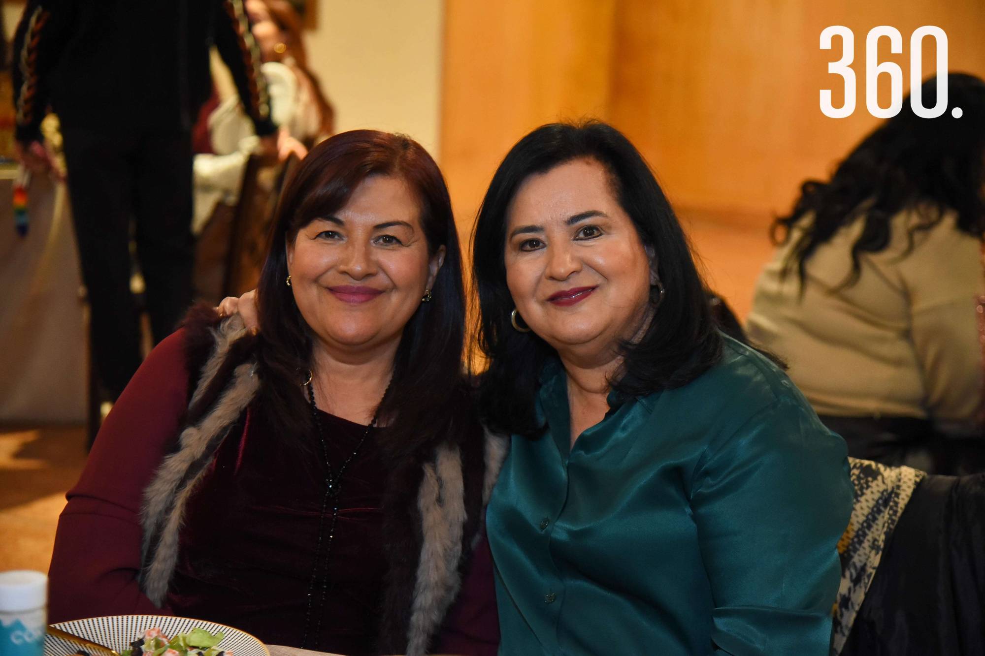 $!Carmen Reyes de Dávila y Norma Reyes de González.