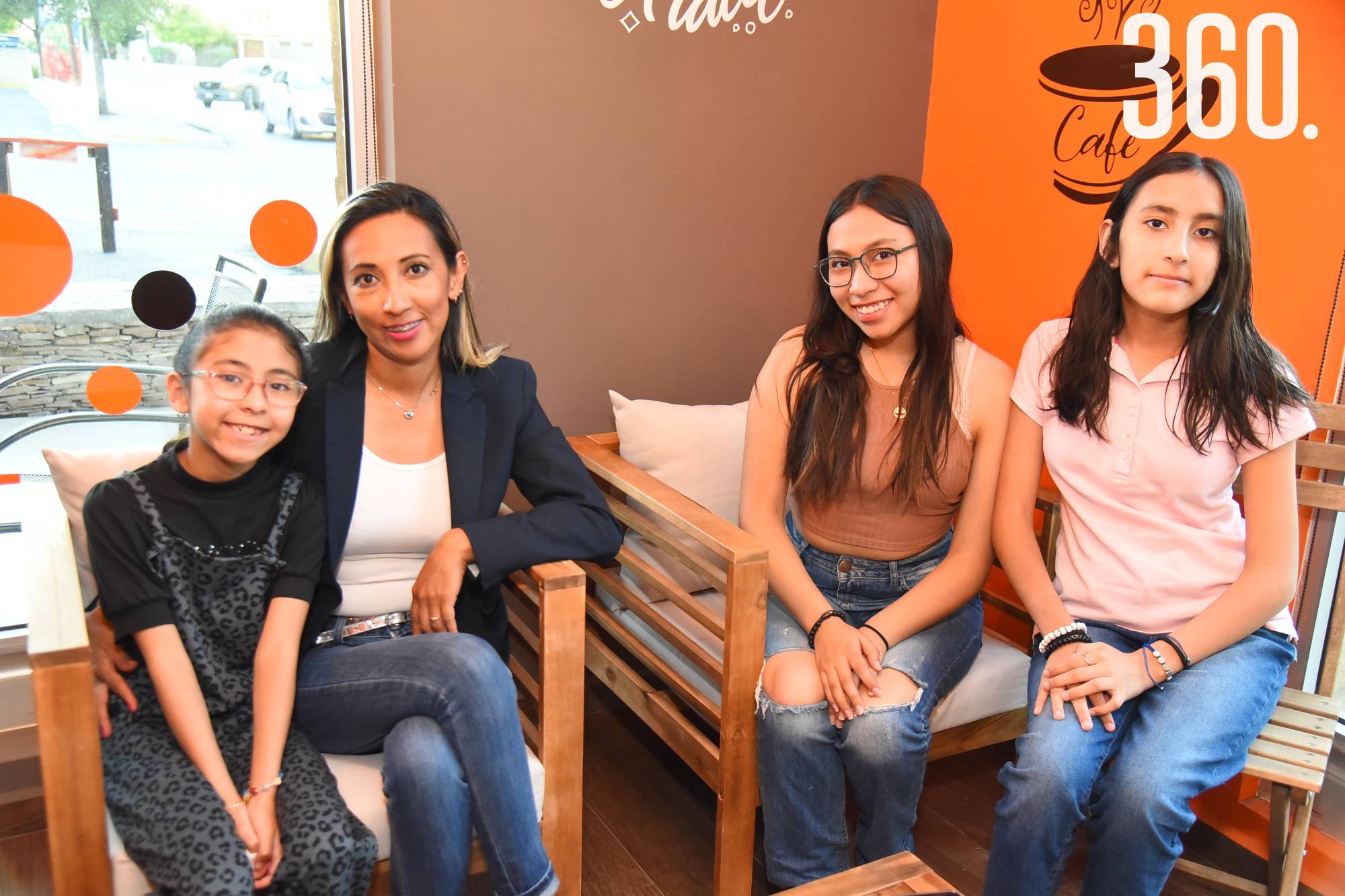 $!Jimena Díaz, Susana Santos, Regina Díaz y Fernanda Díaz.